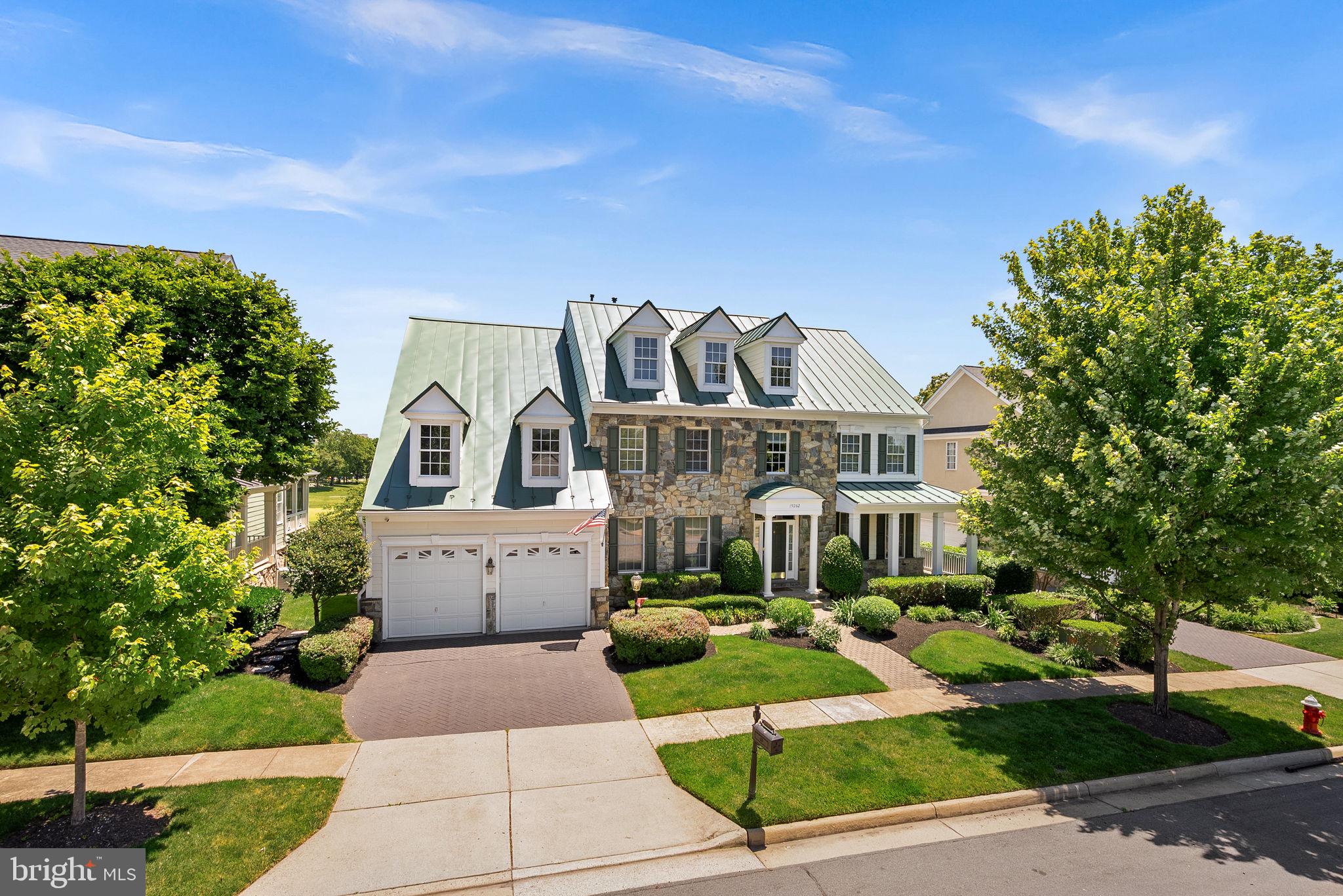 LANSDOWNE ON THE POTOMAC - Residential