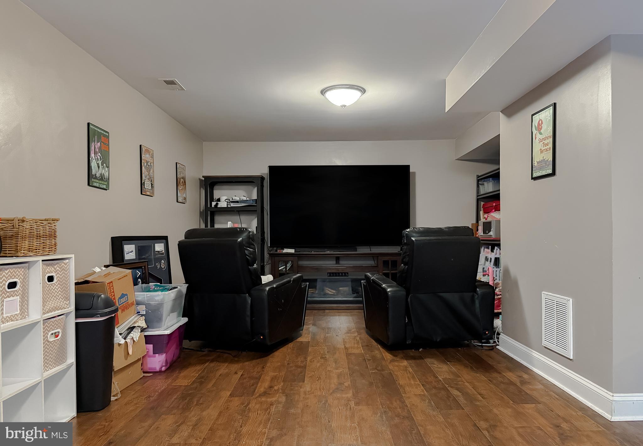 LEONARDS GRANT - Residential