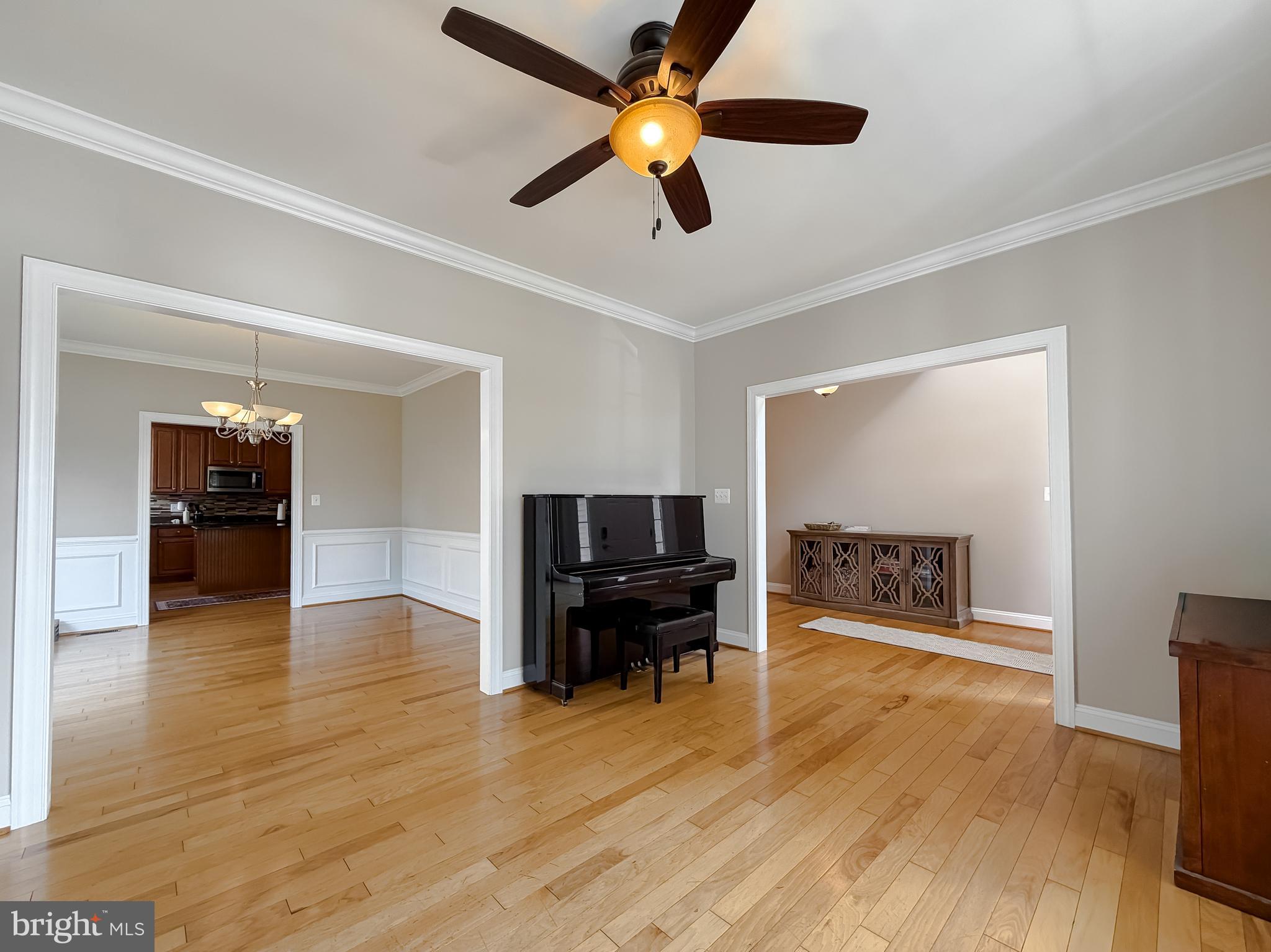 LEONARDS GRANT - Residential