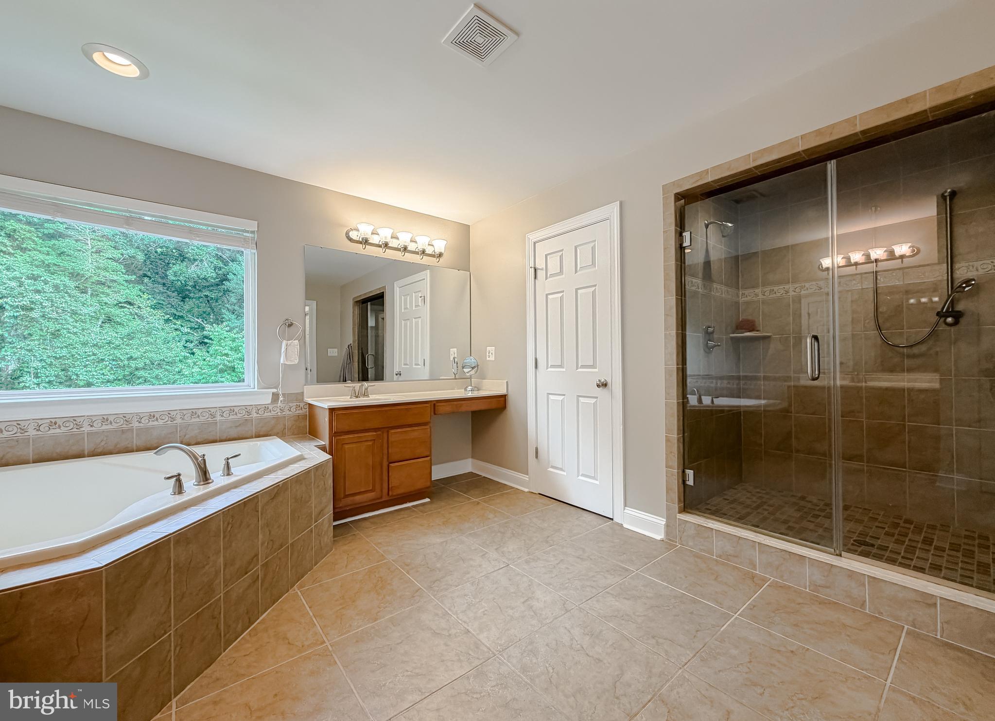 LEONARDS GRANT - Residential