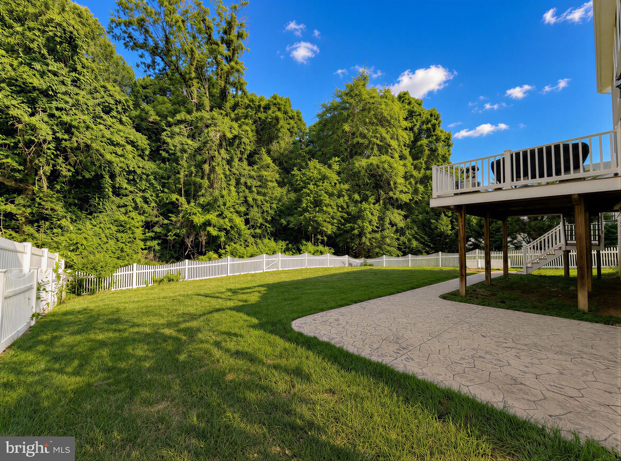 LEONARDS GRANT - Residential