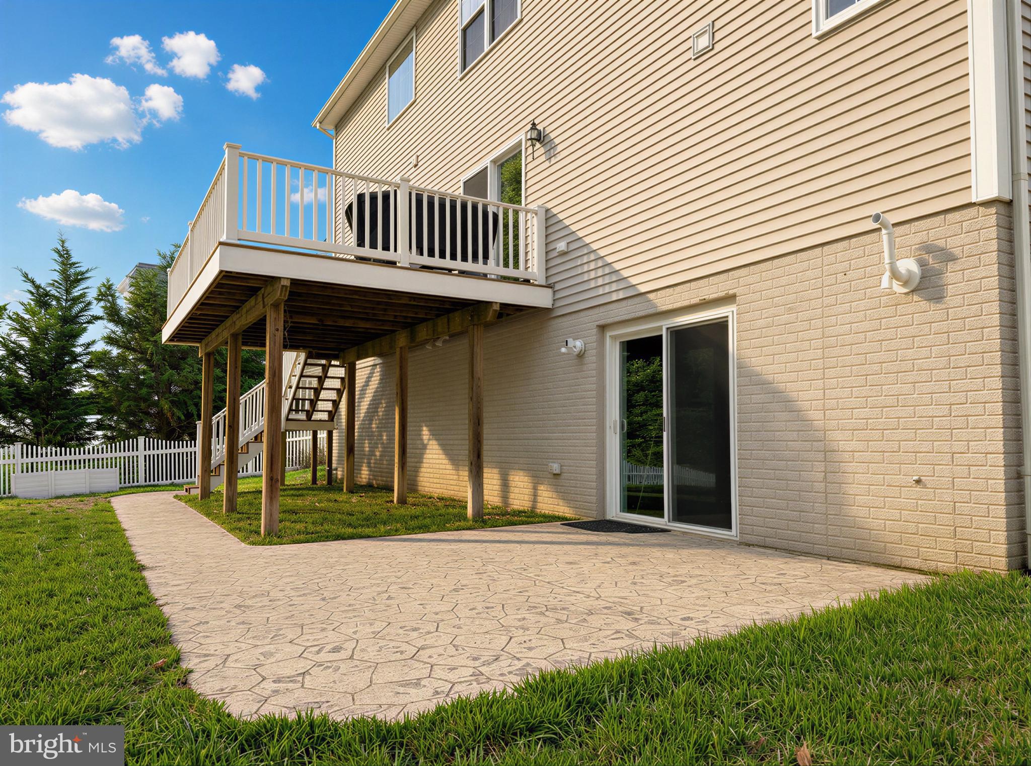 LEONARDS GRANT - Residential