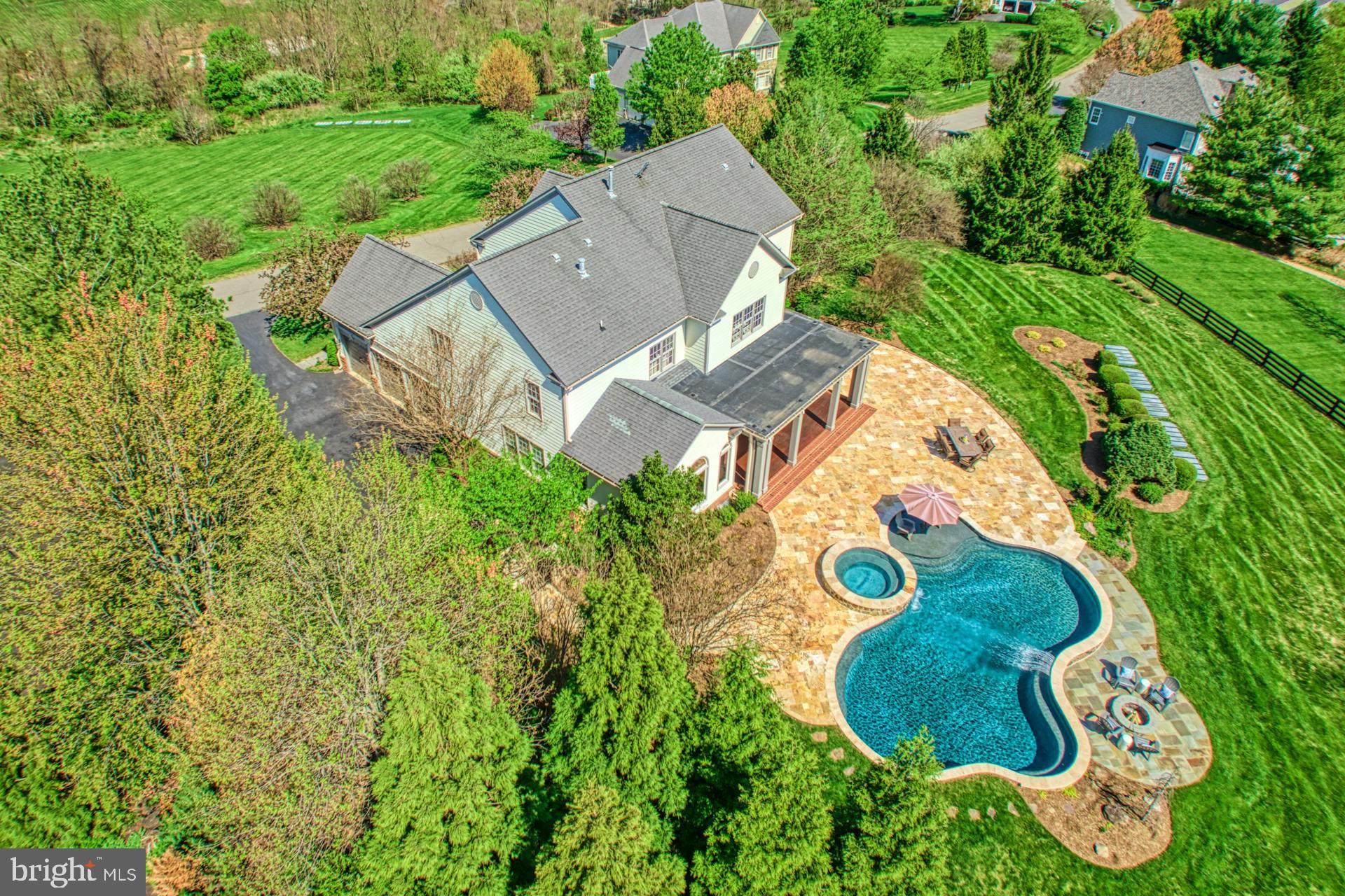 BEACON HILL - Residential