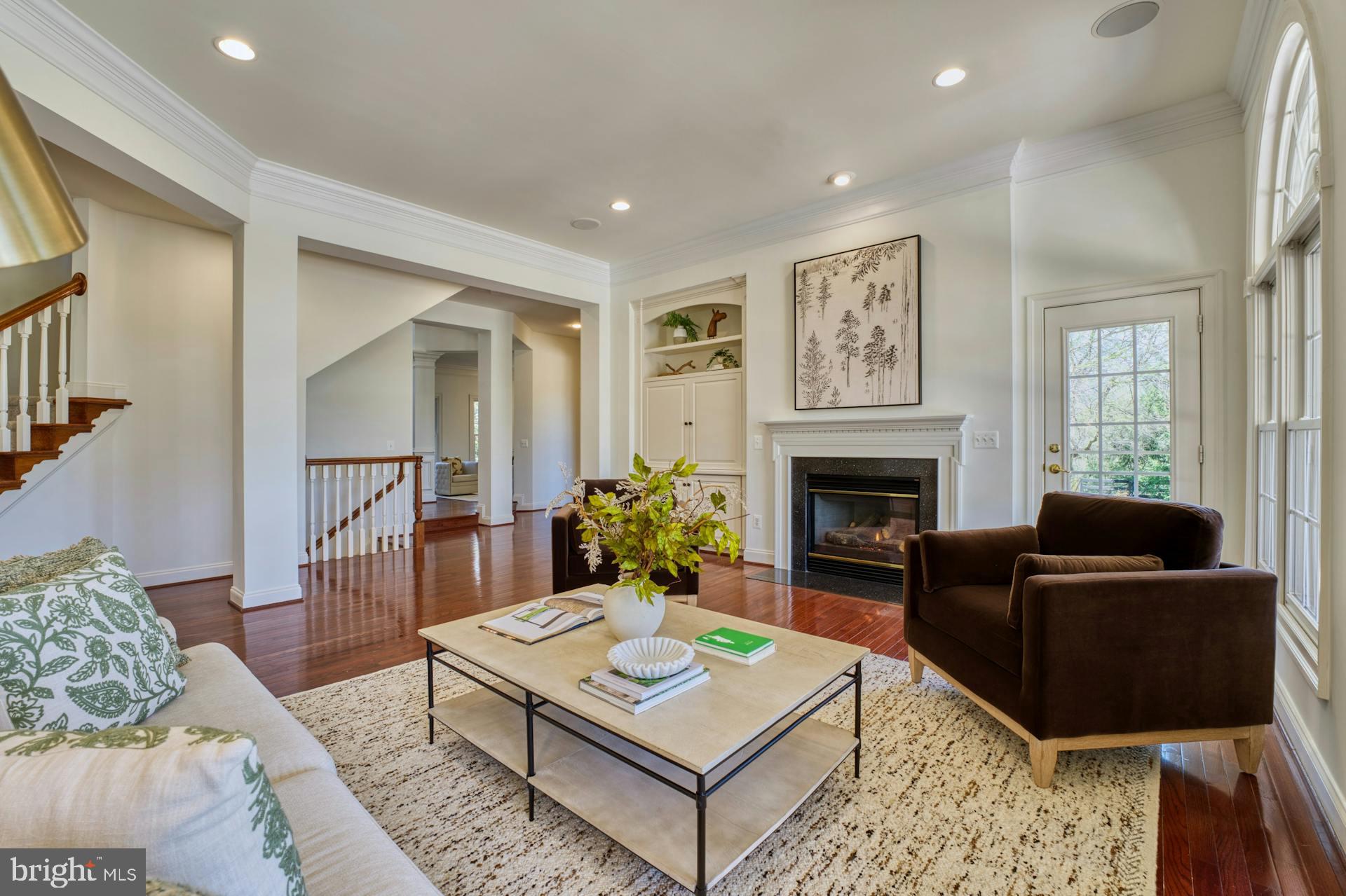 BEACON HILL - Residential