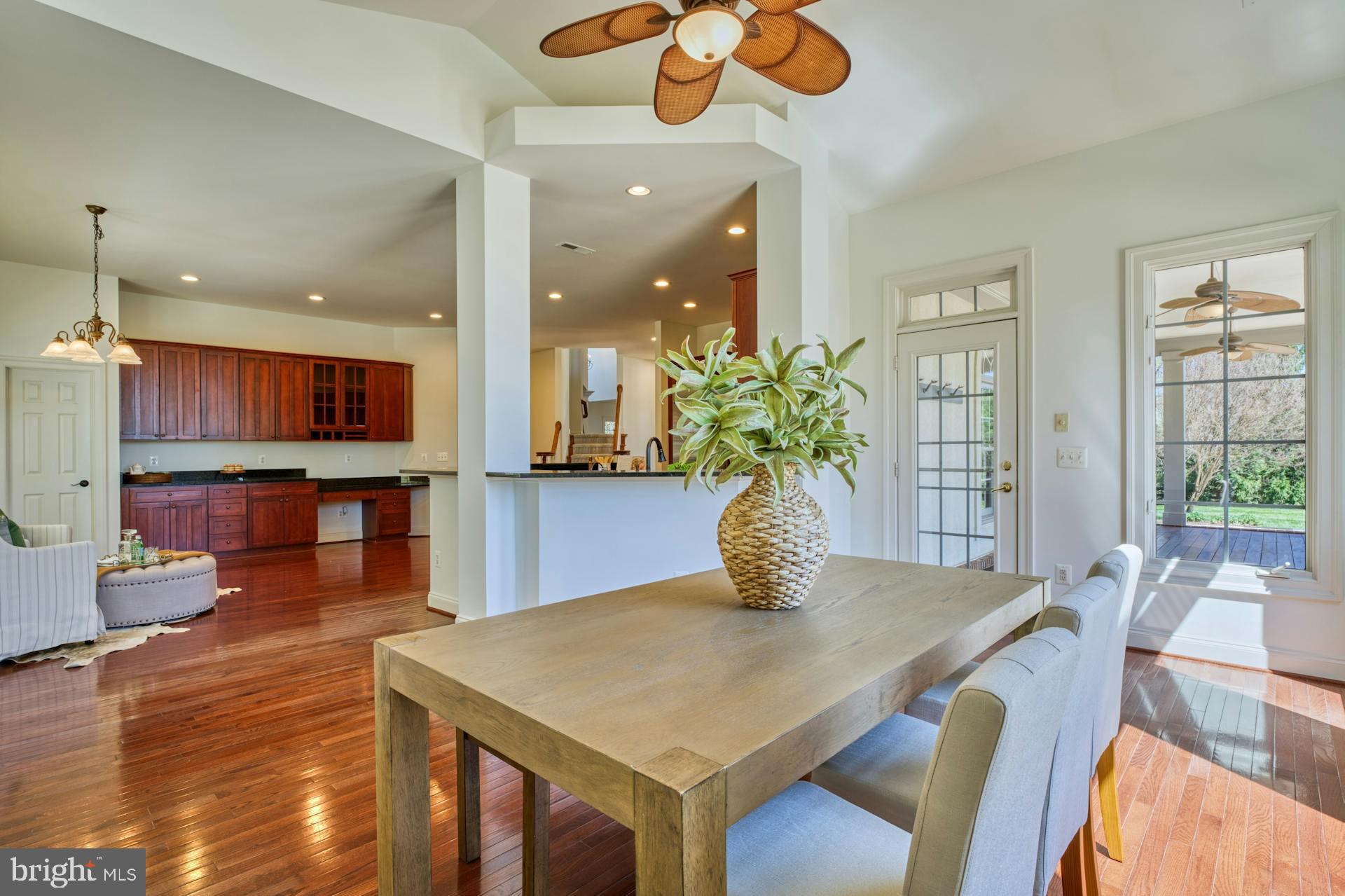 BEACON HILL - Residential