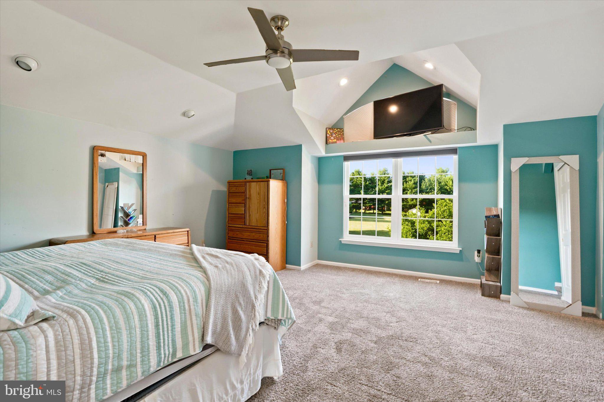 WOODFIELD ESTATES - Residential