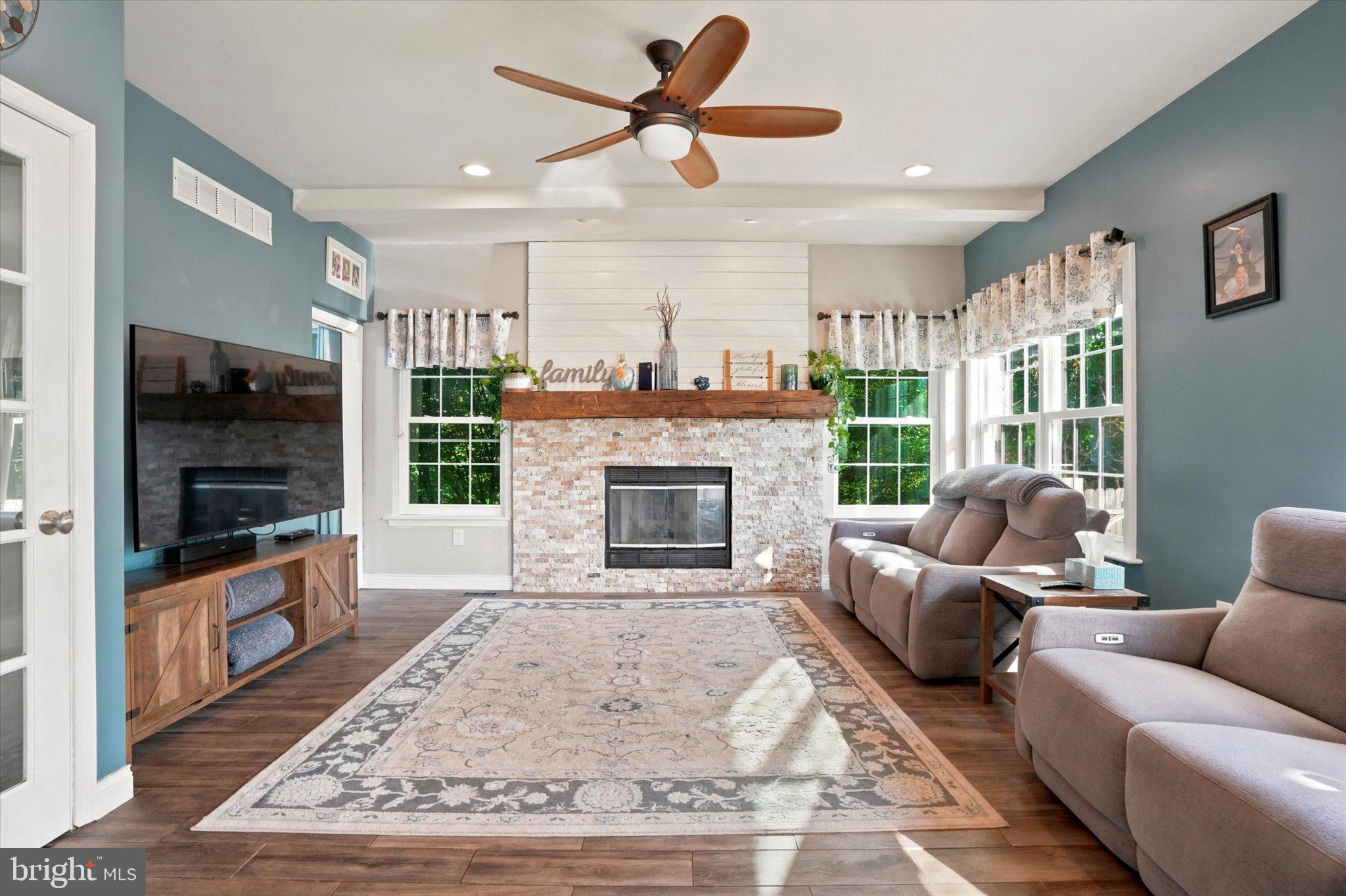 WOODFIELD ESTATES - Residential