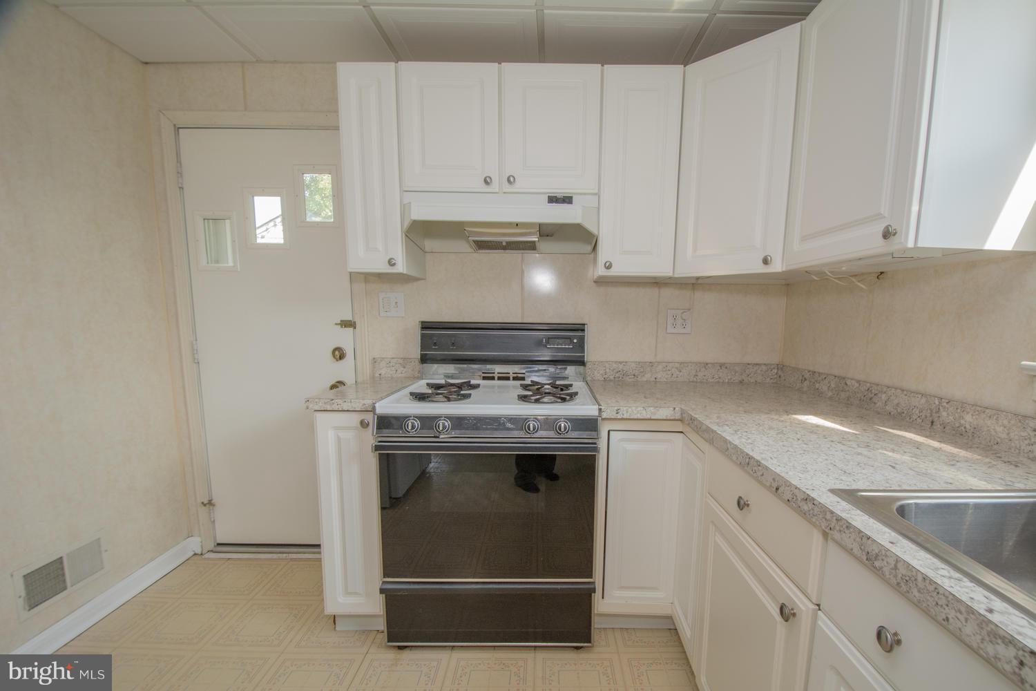 HILLENDALE PARK - Residential