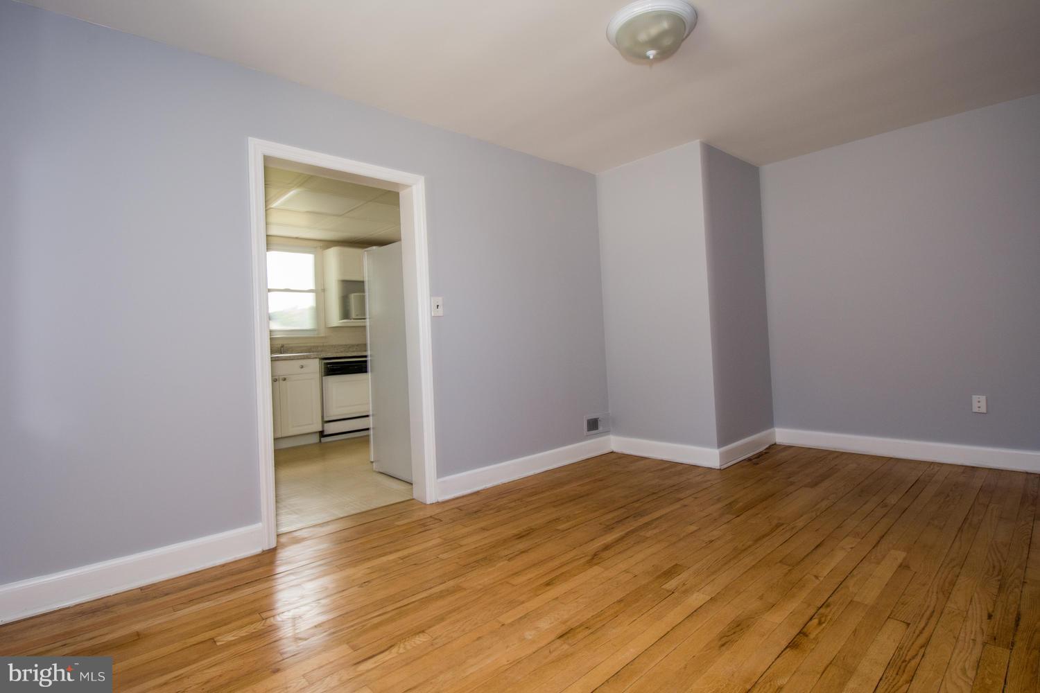 HILLENDALE PARK - Residential