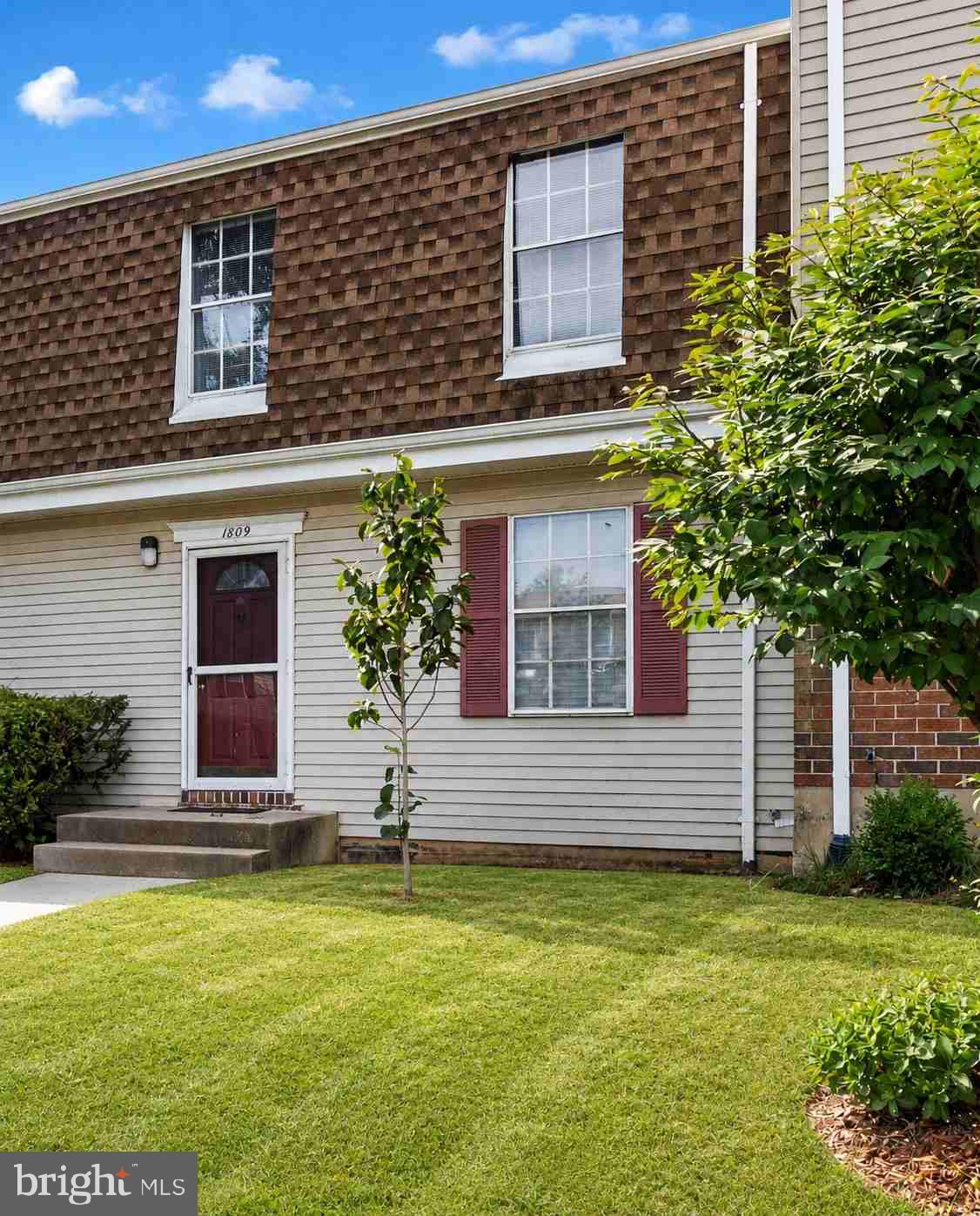 Don't miss this opportunity to own one of the best values in the neighborhood! Listed below the seller's recent appraised value, this 3-level townhome offers an exceptional opportunity for homeownership. The main level features a spacious living room, separate dining room, and functional kitchen. Upstairs you'll find three bedrooms, one full bath, and two half baths. Recent updates include fresh paint, new carpet, and brand-new privacy fencing, making this home move-in ready. The walkout lower level offers additional living potential and an unfinished area ready for your personal finishing touches. Whether you're a first-time homebuyer or looking for an opportunity to build equity, this home offers outstanding potential. Schedule your private showing today!
