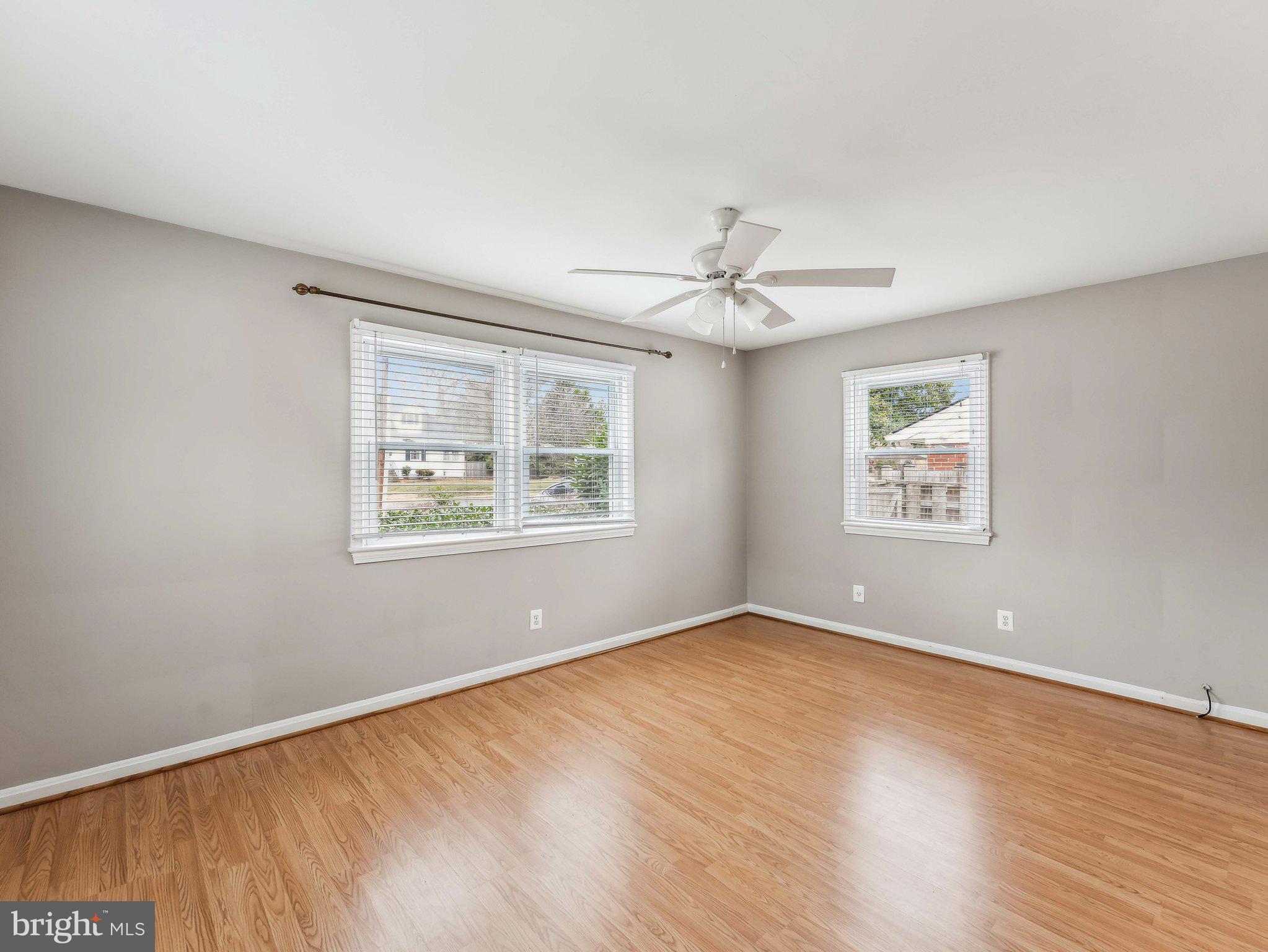 COURTLAND PARK - Residential Lease