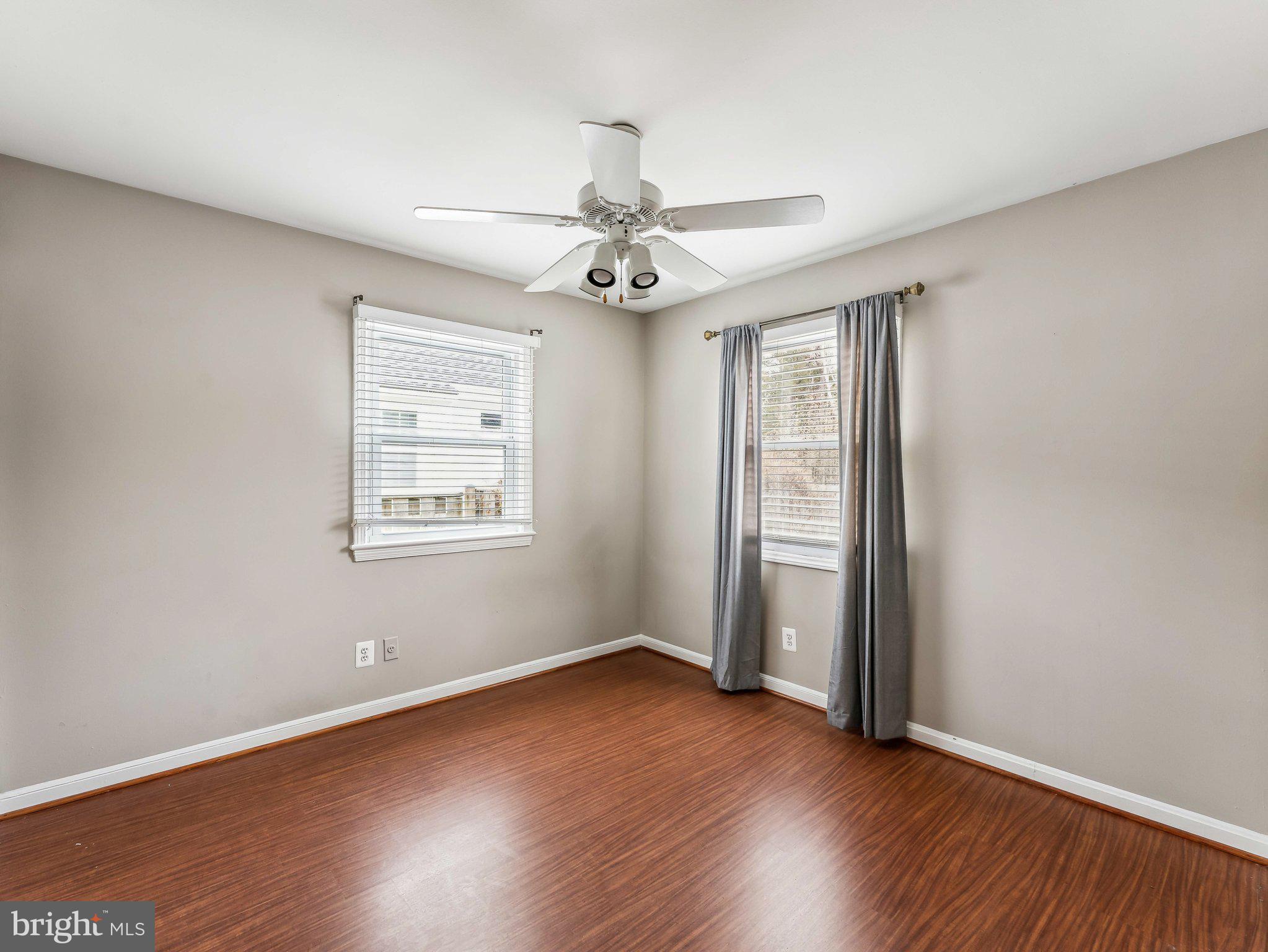 COURTLAND PARK - Residential Lease