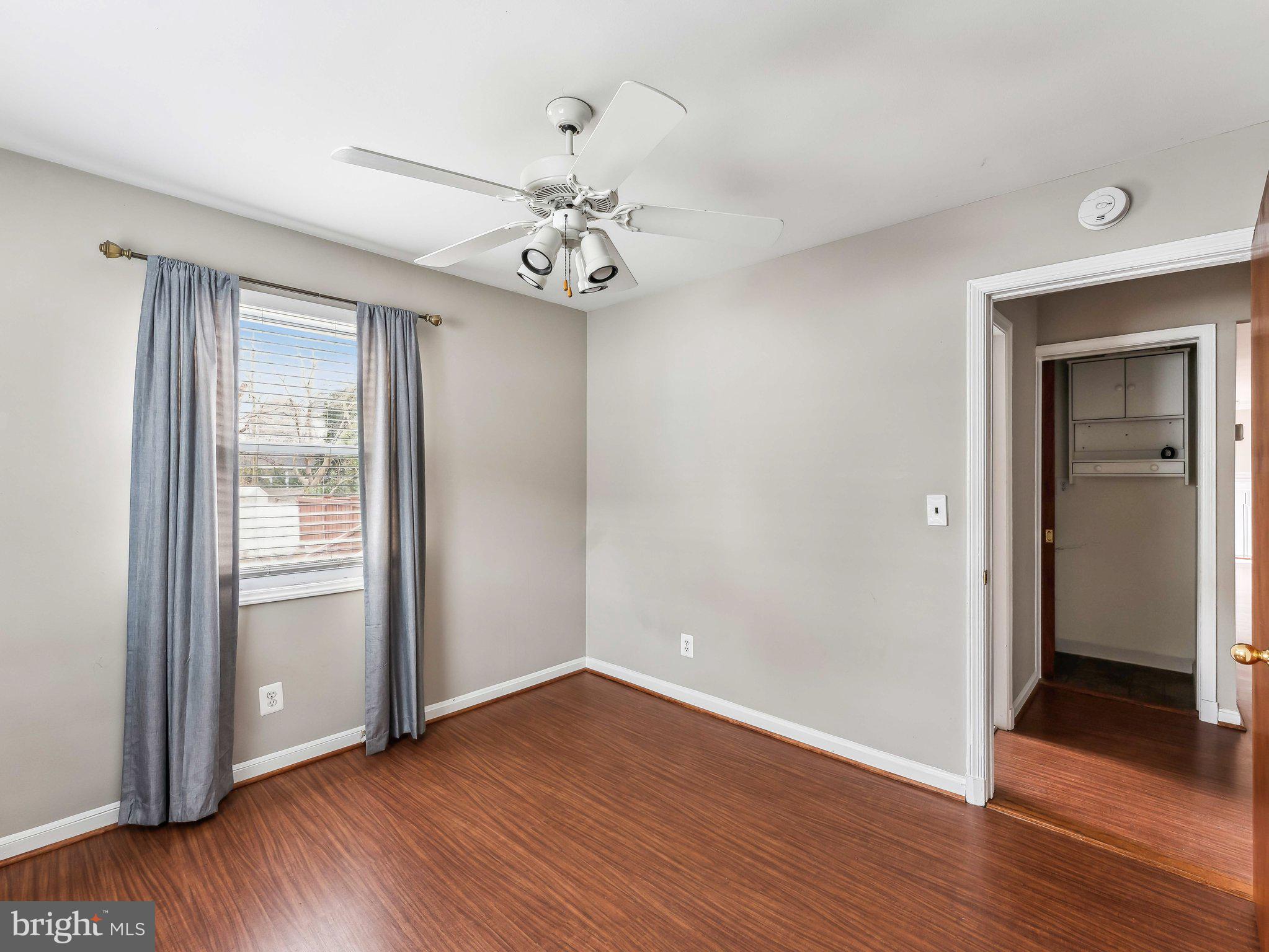 COURTLAND PARK - Residential Lease