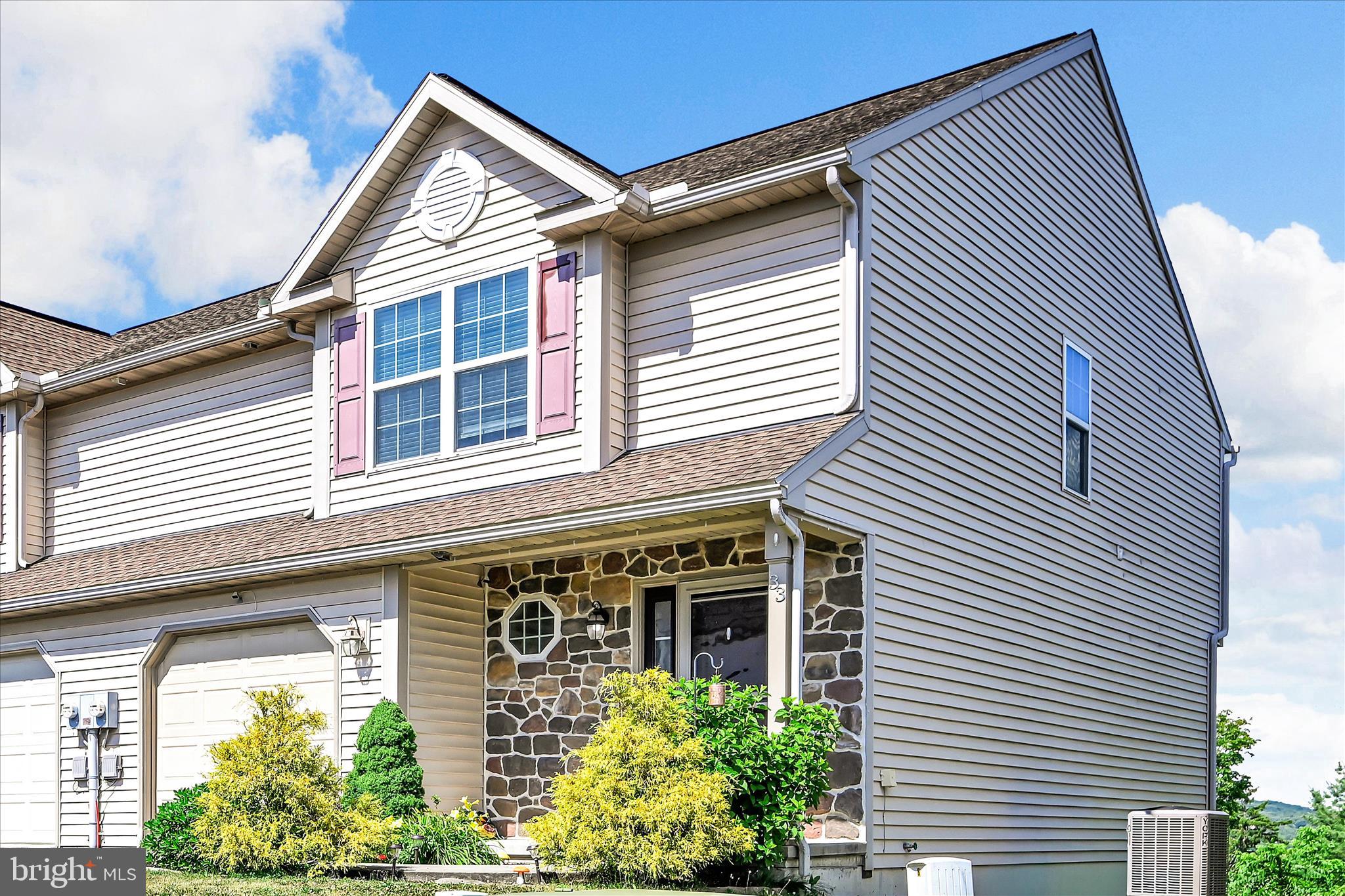 AMBER RIDGE - Residential