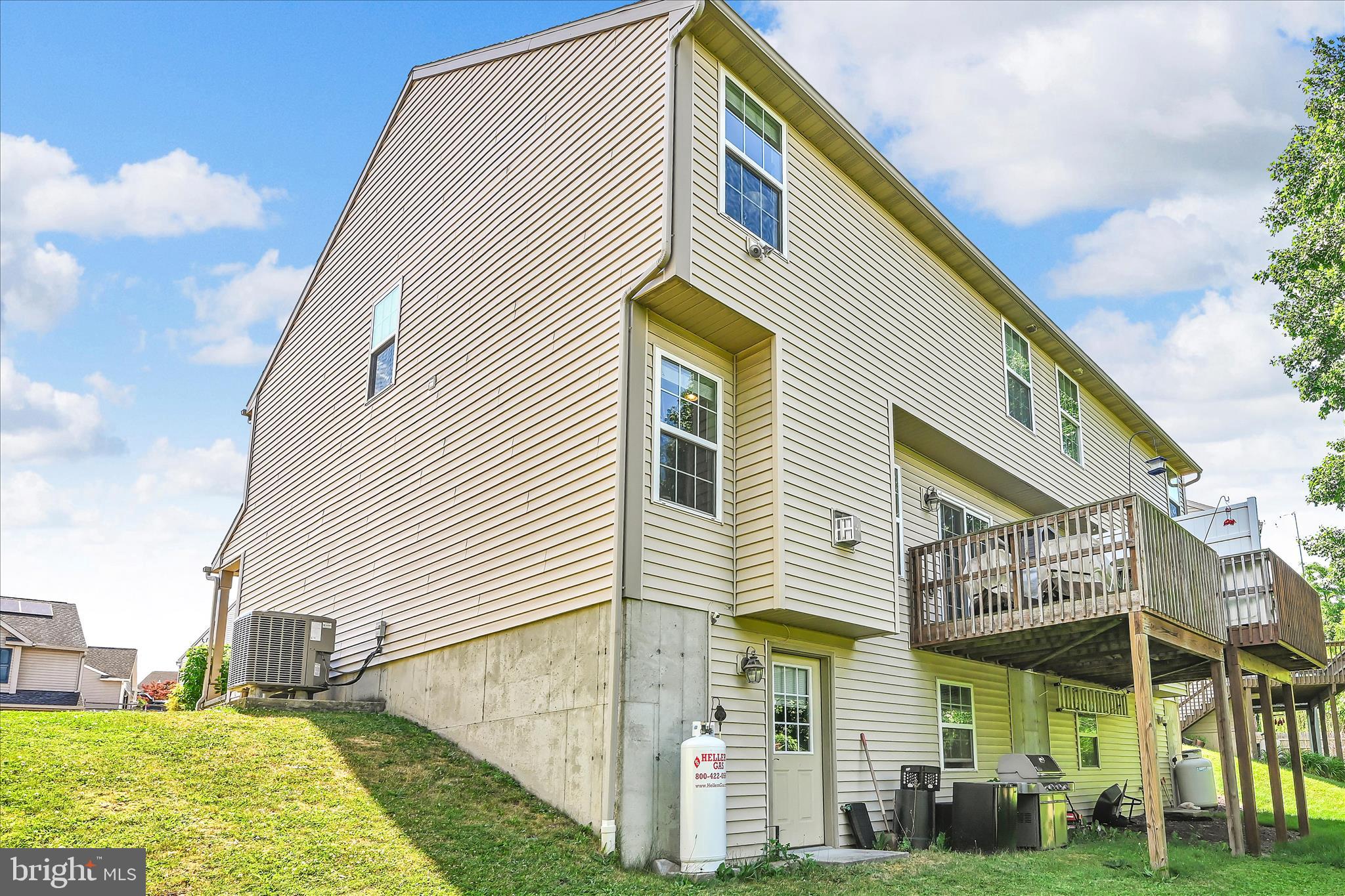 AMBER RIDGE - Residential