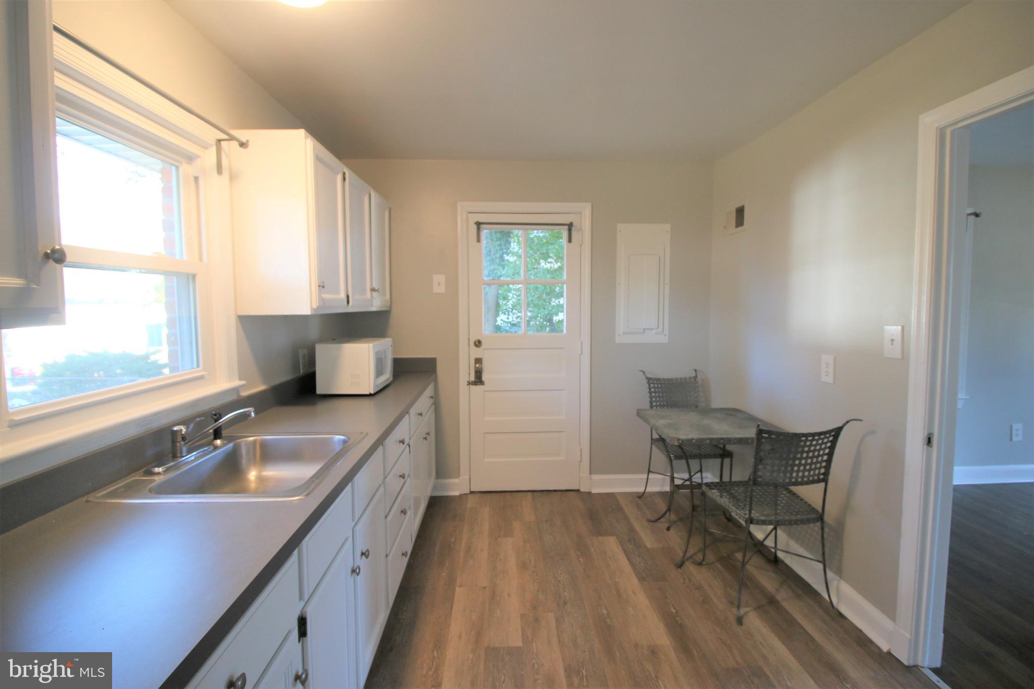 ROCKCREST - Residential Lease
