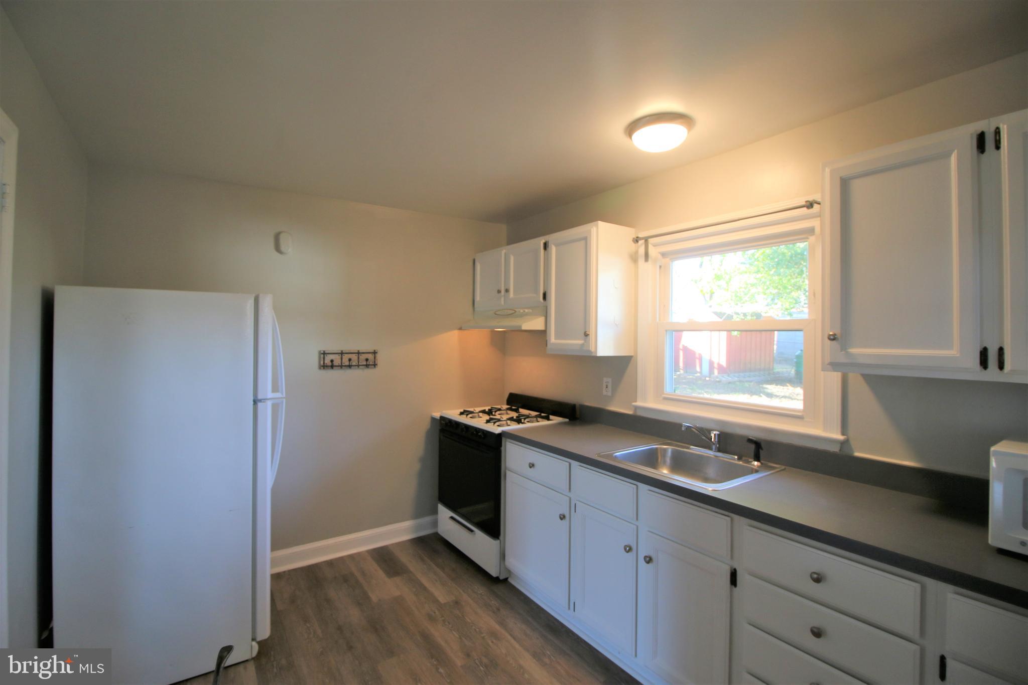 ROCKCREST - Residential Lease