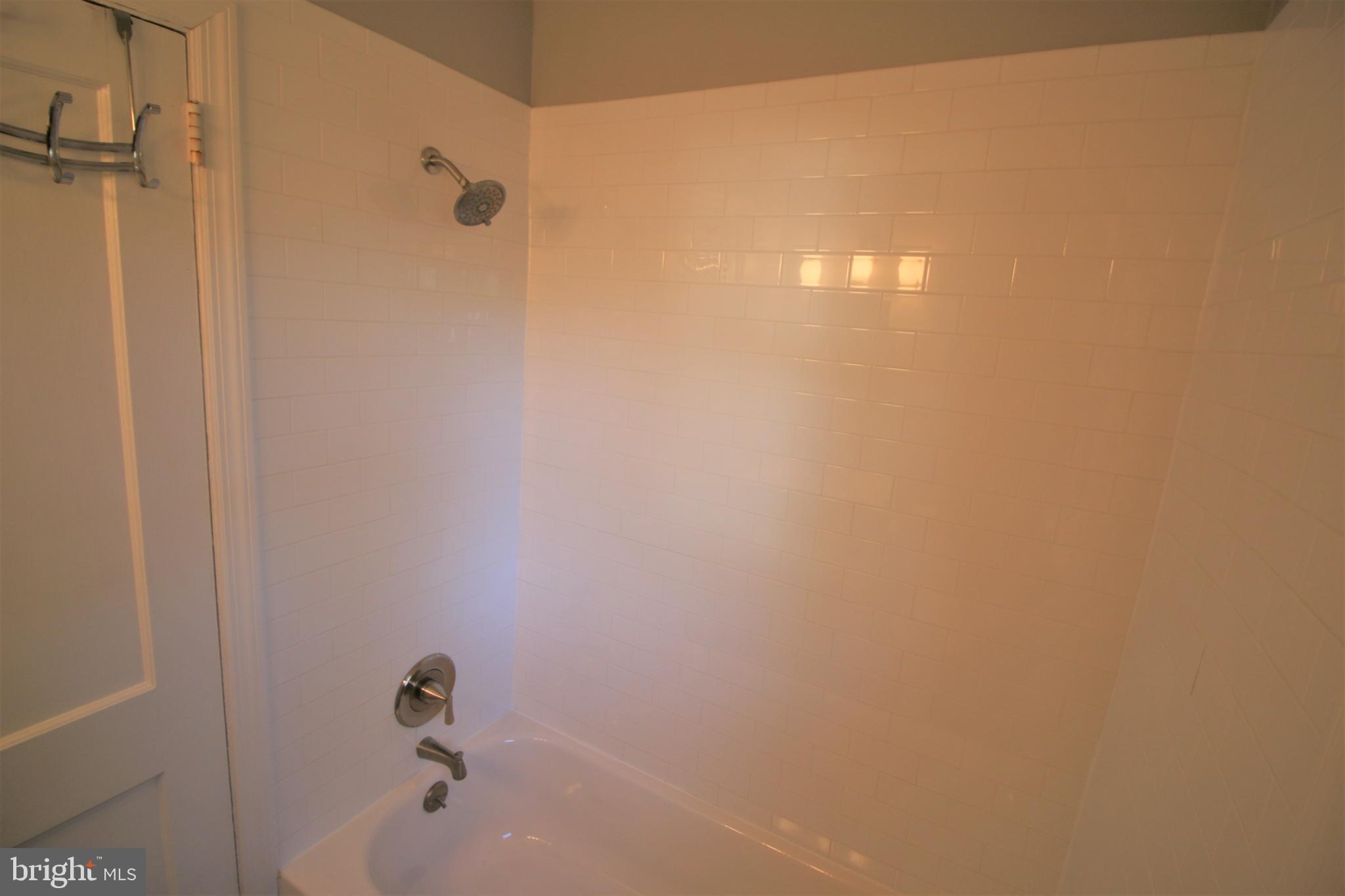 ROCKCREST - Residential Lease