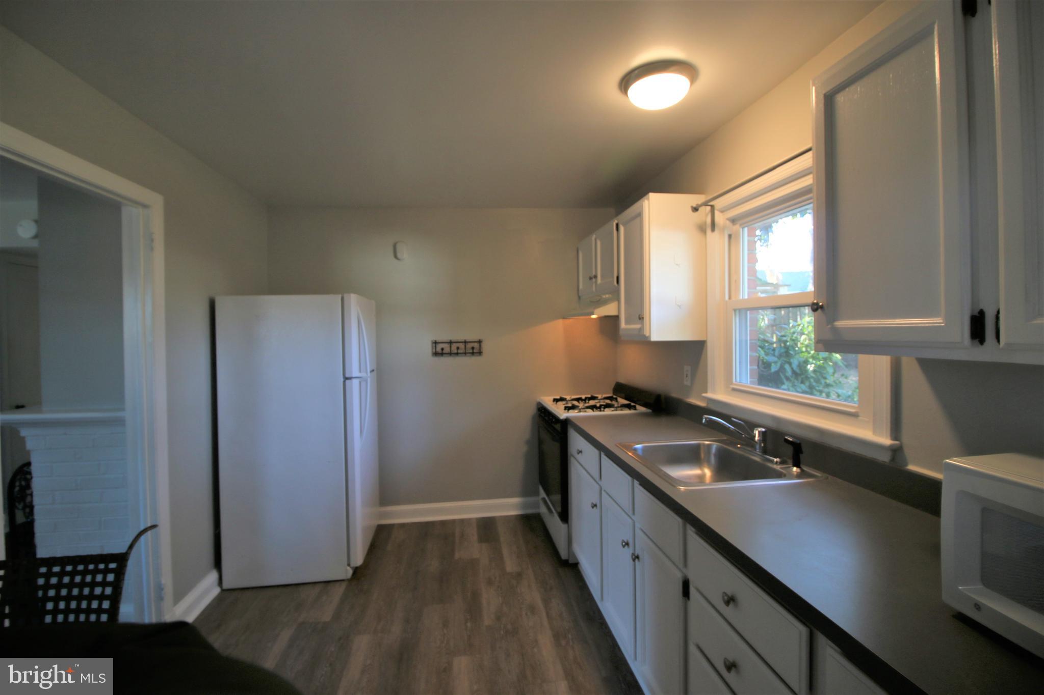 ROCKCREST - Residential Lease