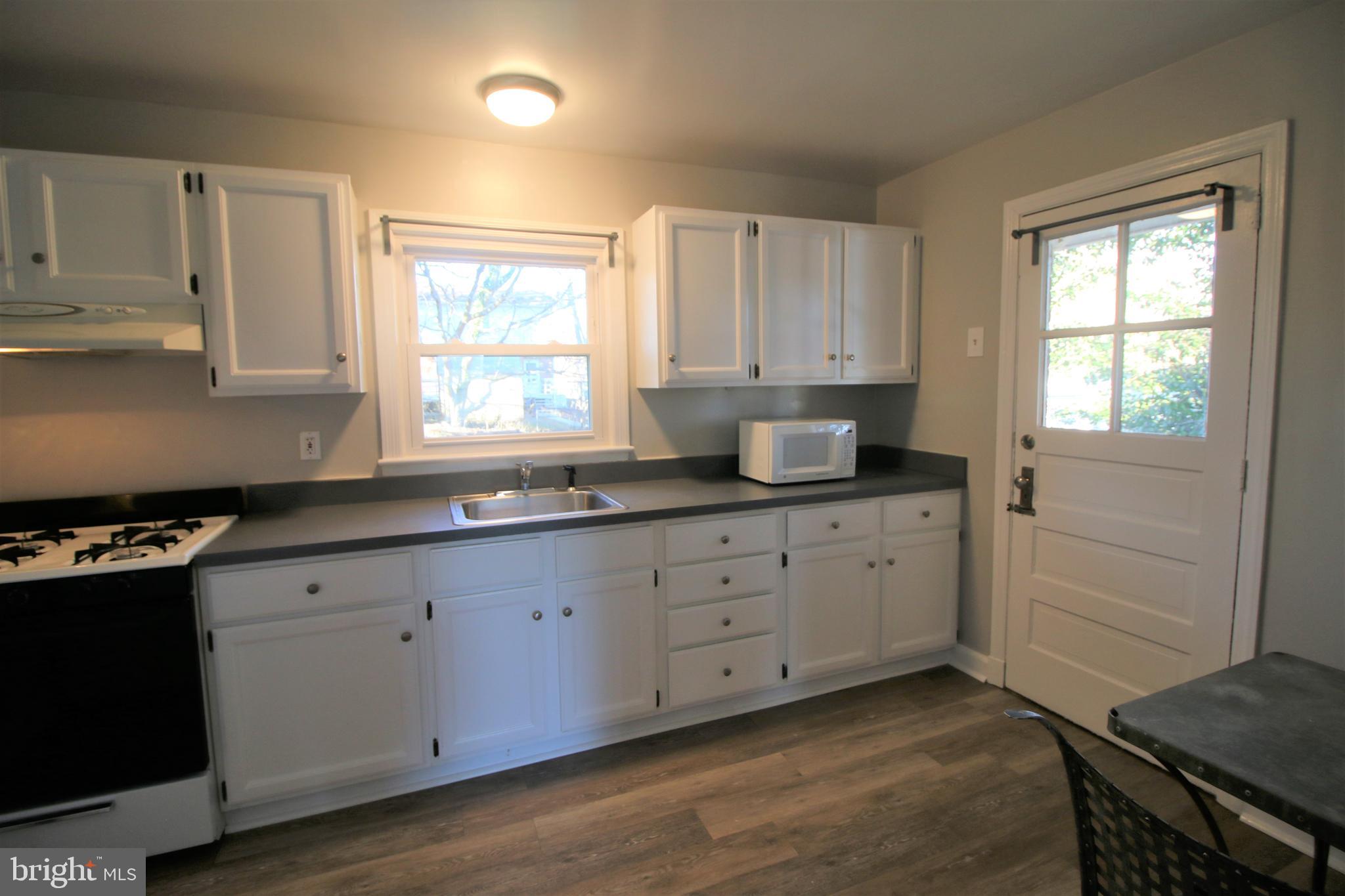 ROCKCREST - Residential Lease