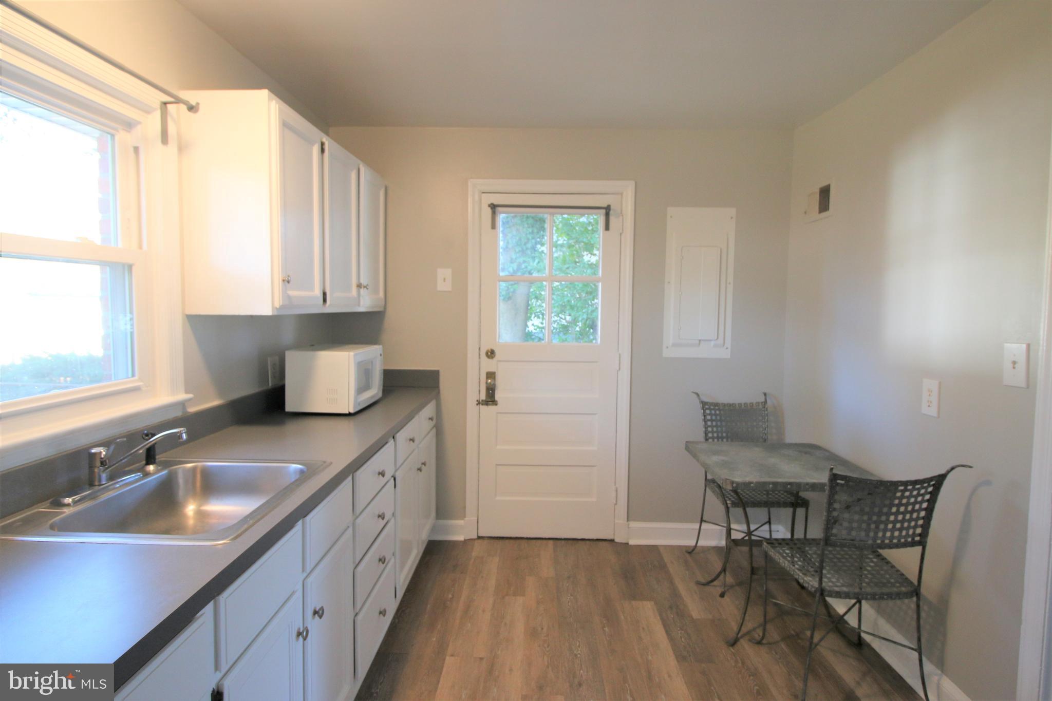 ROCKCREST - Residential Lease