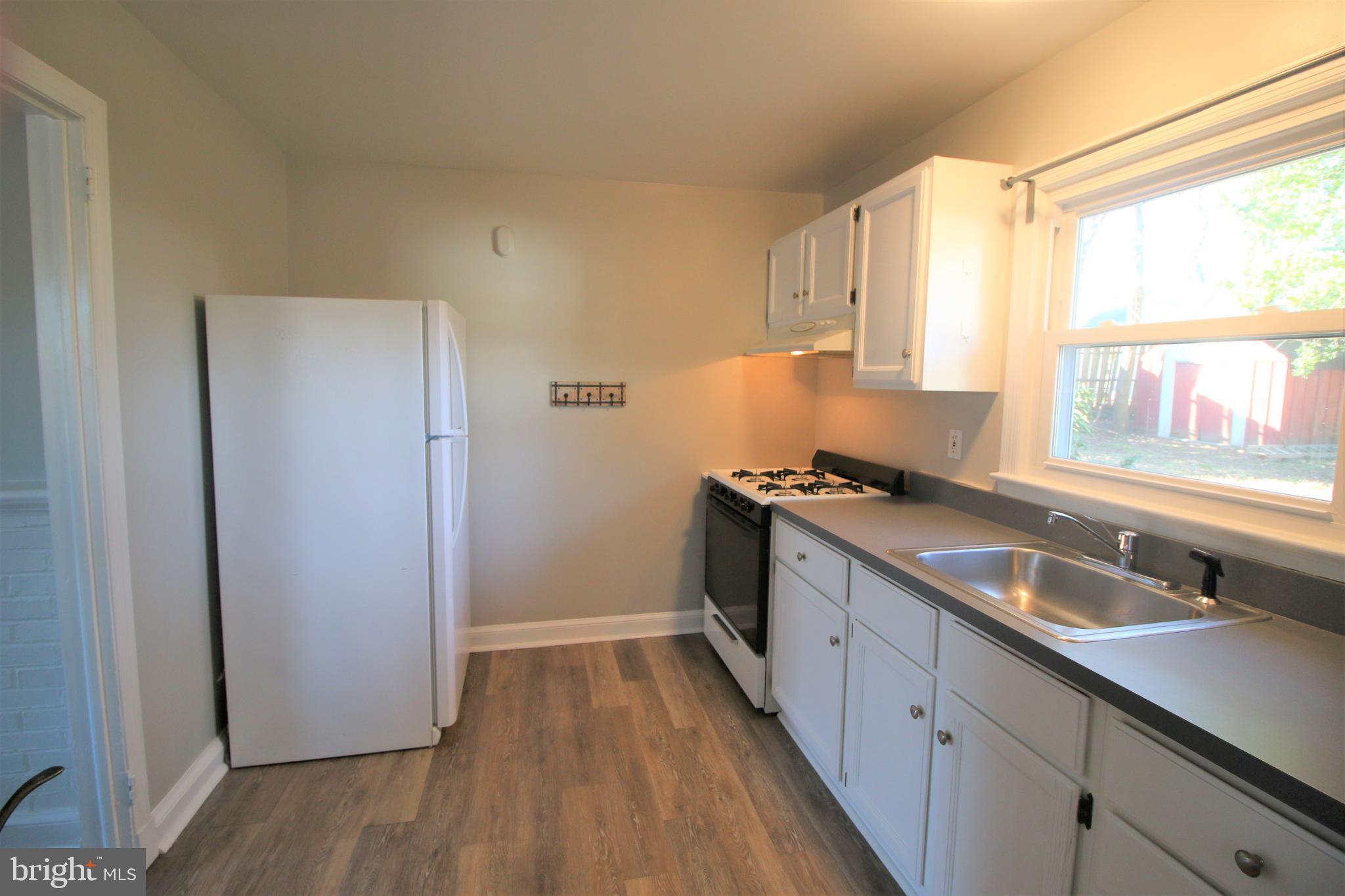 ROCKCREST - Residential Lease