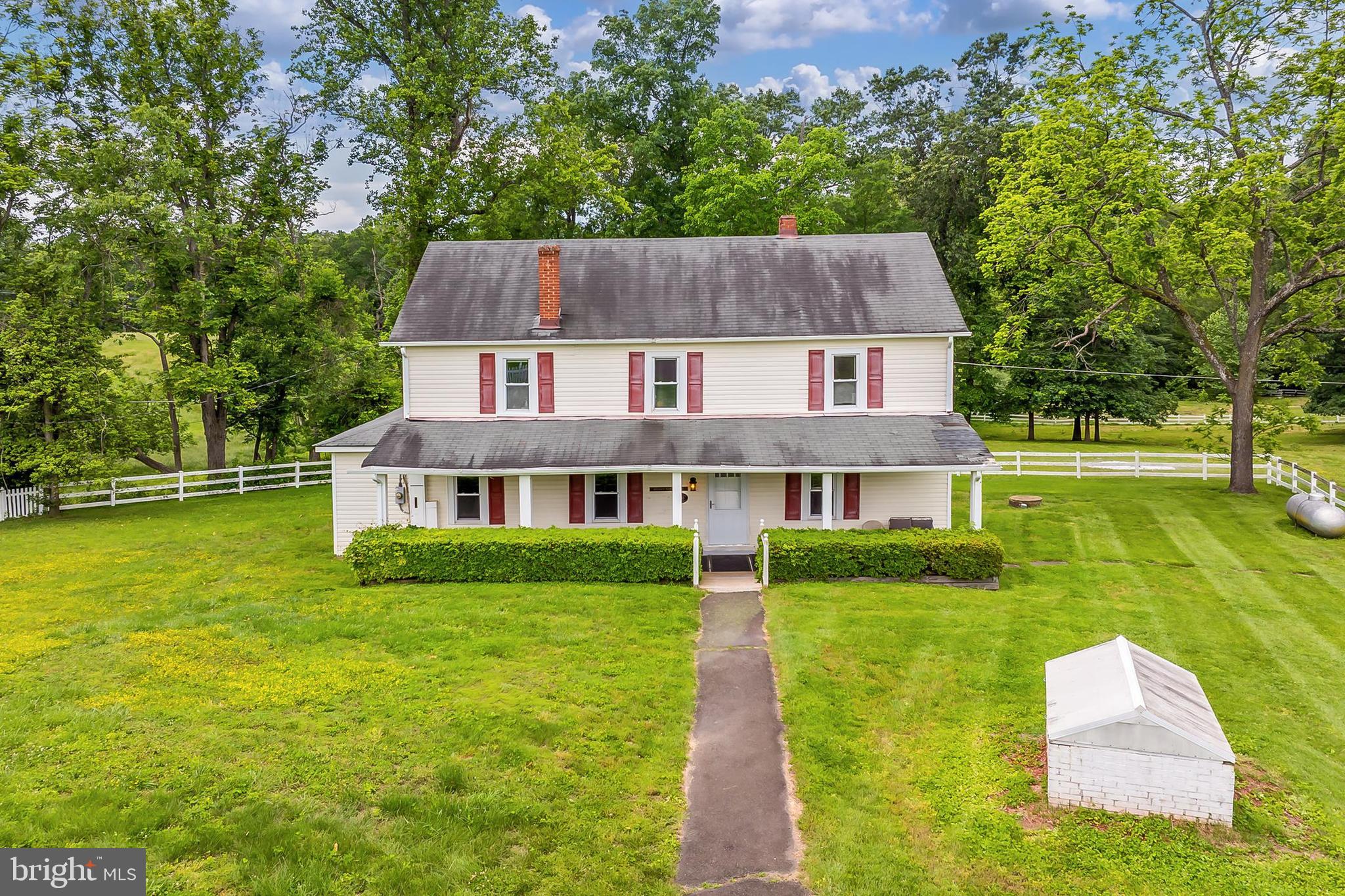 IVAKOTA FARM - Residential