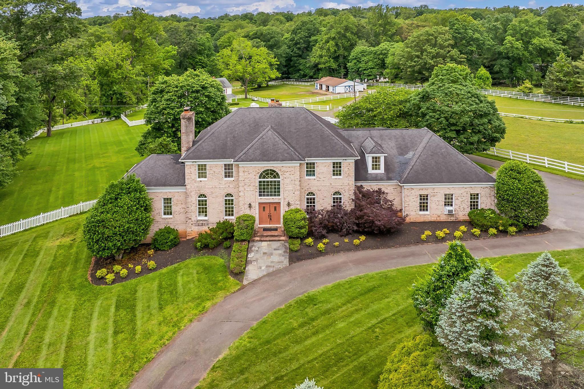 IVAKOTA FARM - Residential