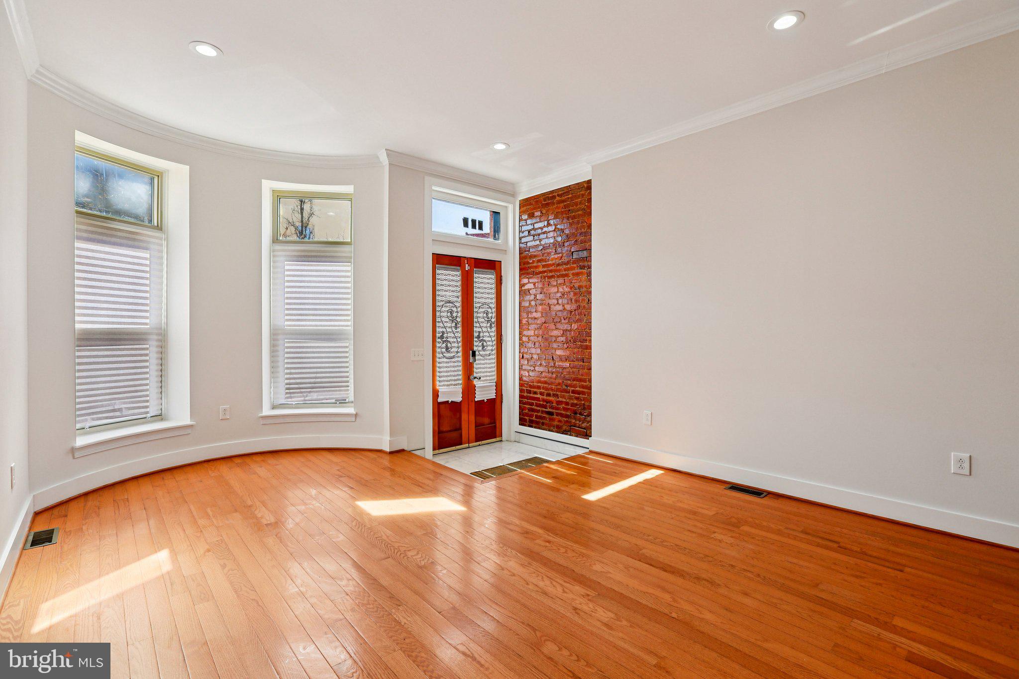 RESERVOIR HILL - Residential