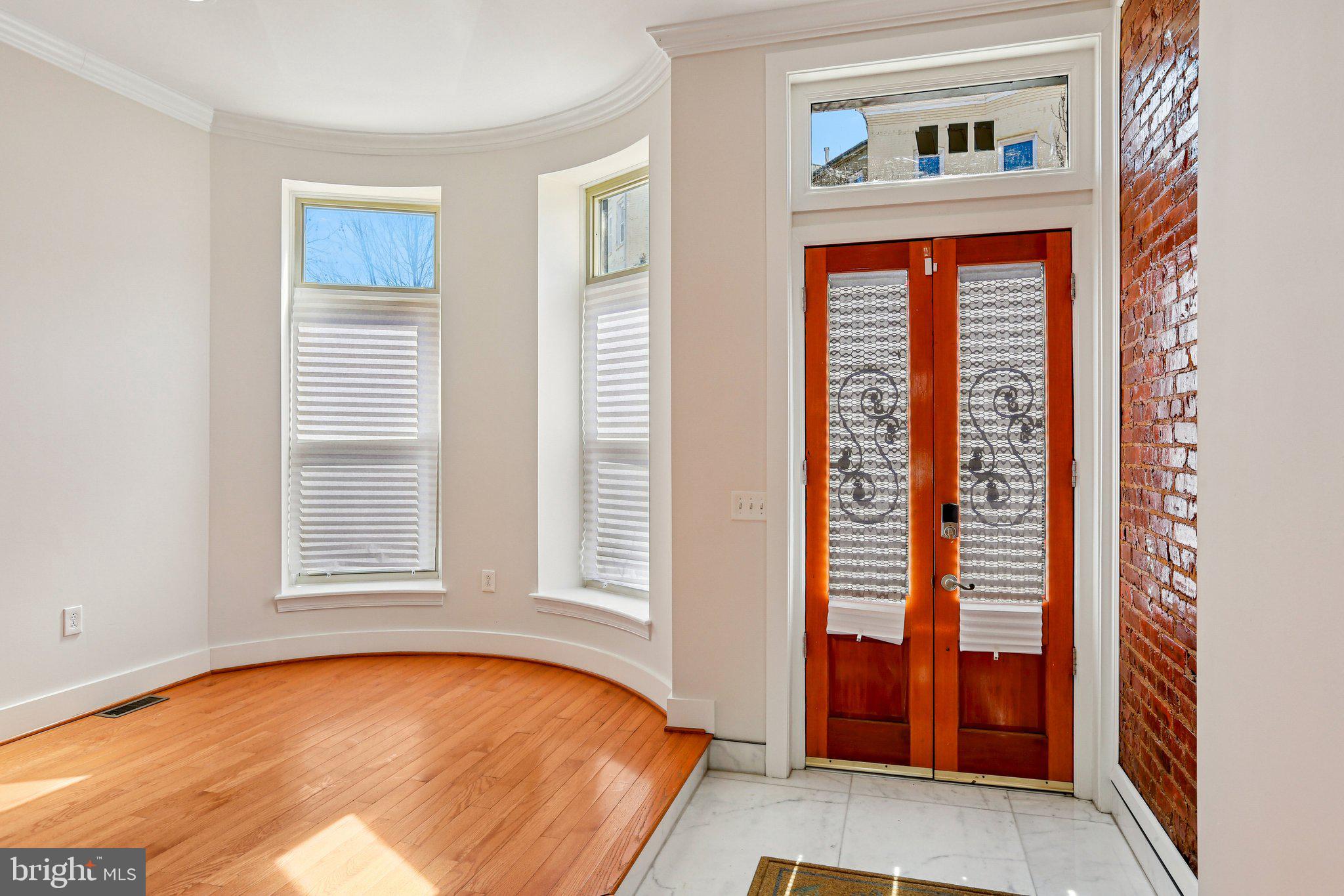 RESERVOIR HILL - Residential