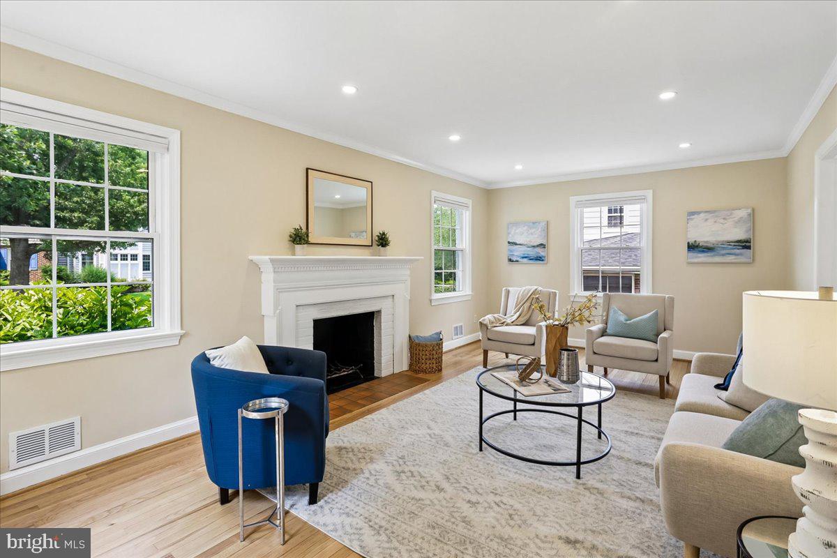 FOREST ESTATES - Residential