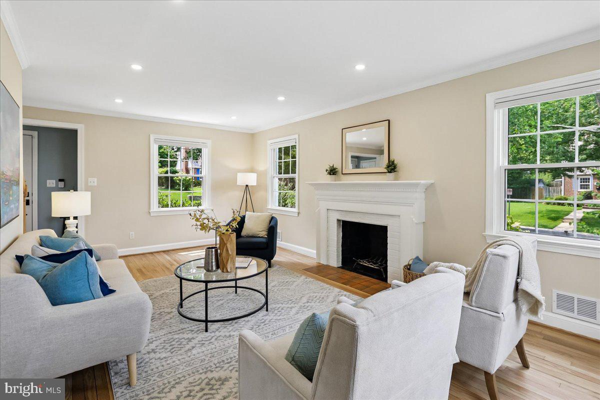 FOREST ESTATES - Residential