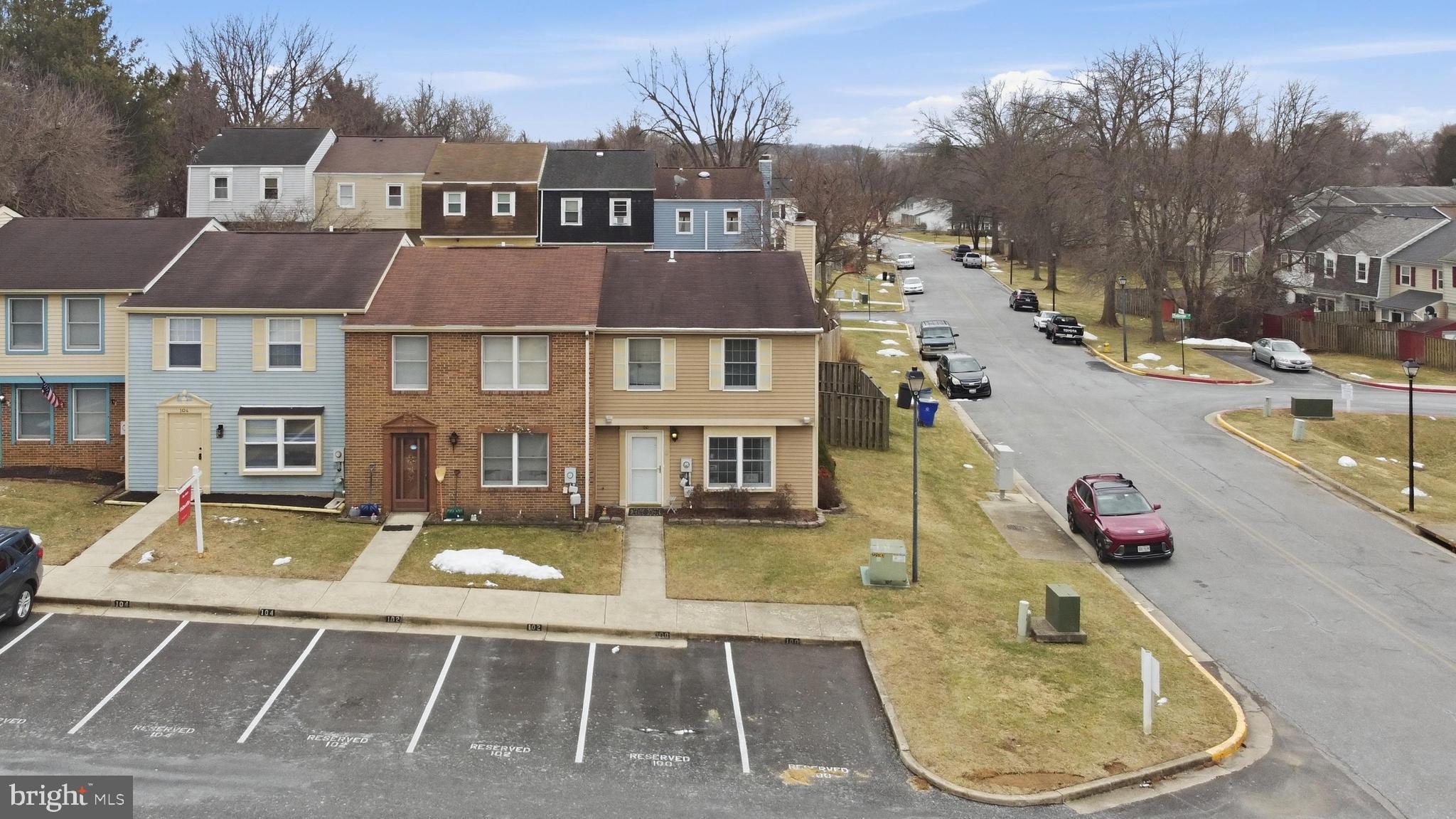 GLADE TOWN - Residential