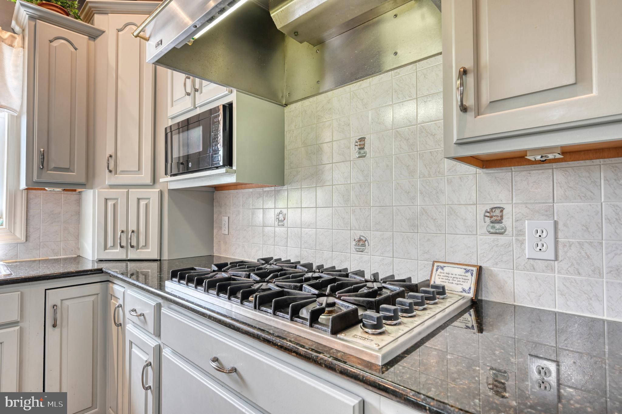 GREEN VALLEY ESTAT - Residential