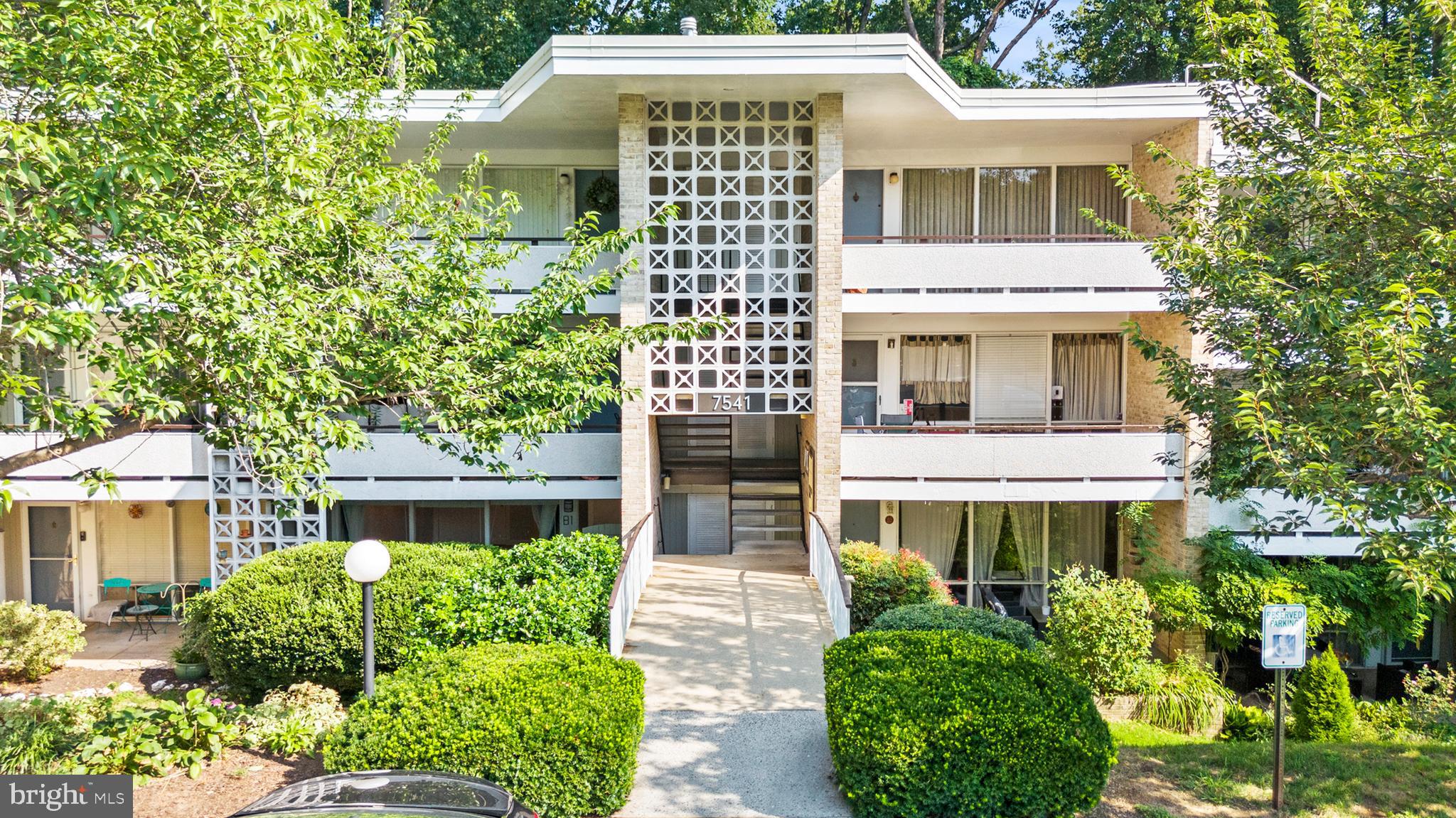 SPRING LAKE - Residential