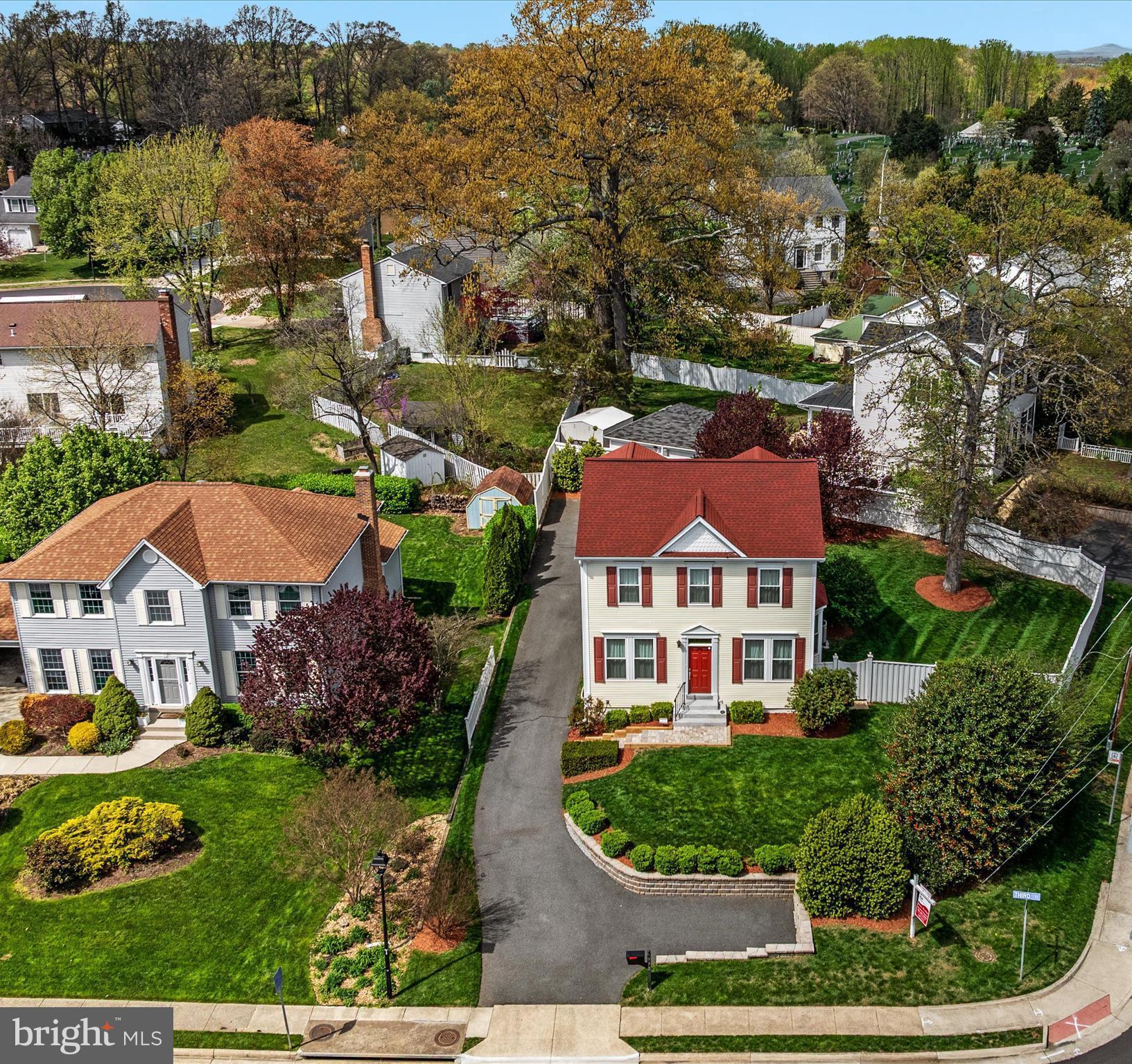 CHESTNUT GROVE - Residential