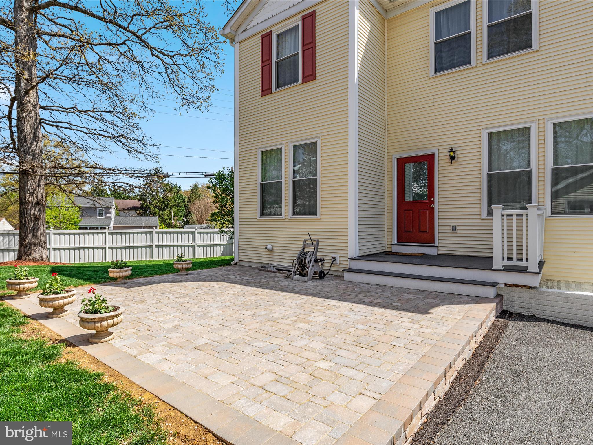 CHESTNUT GROVE - Residential