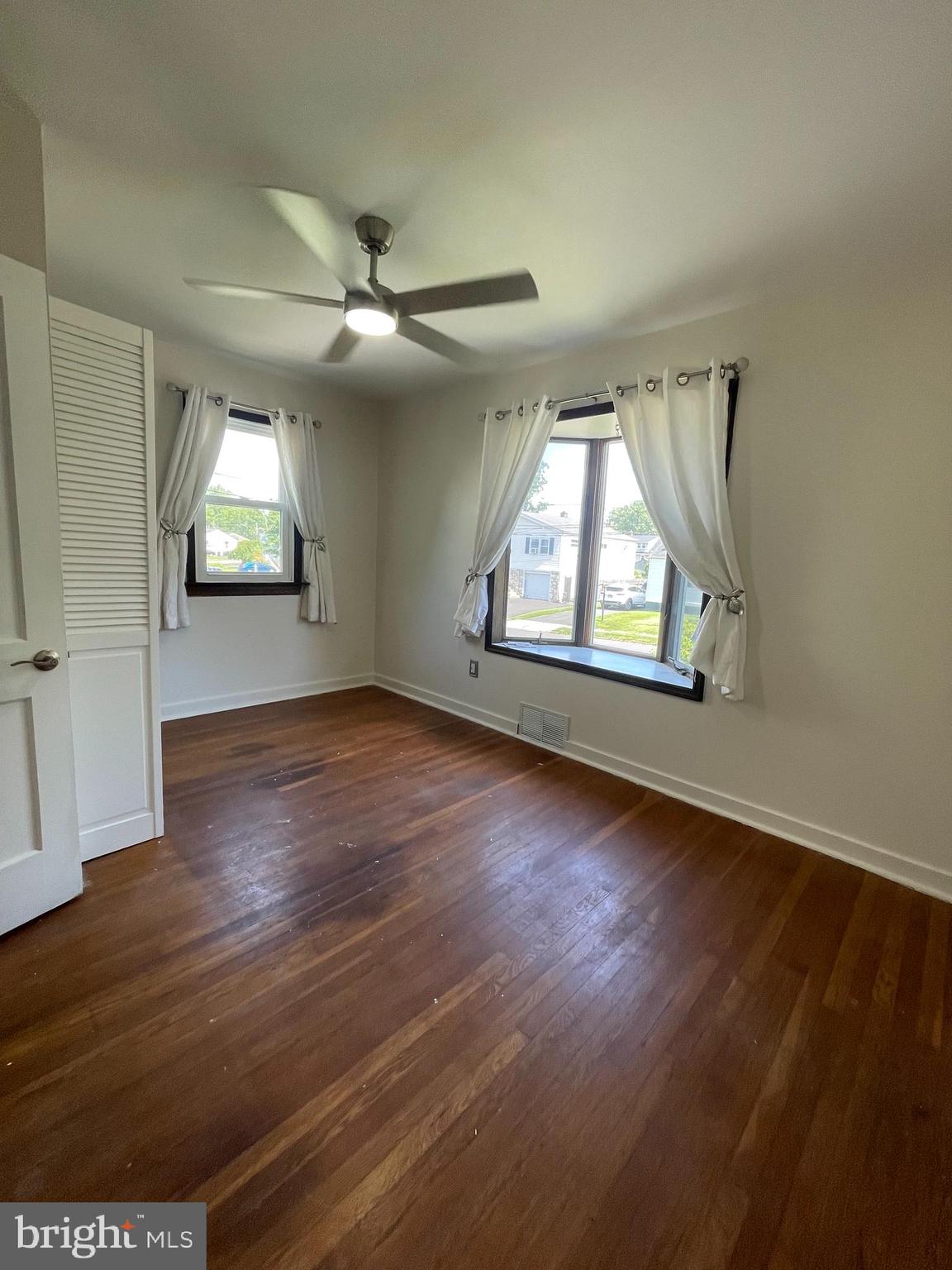 NORTH HILLS - Residential