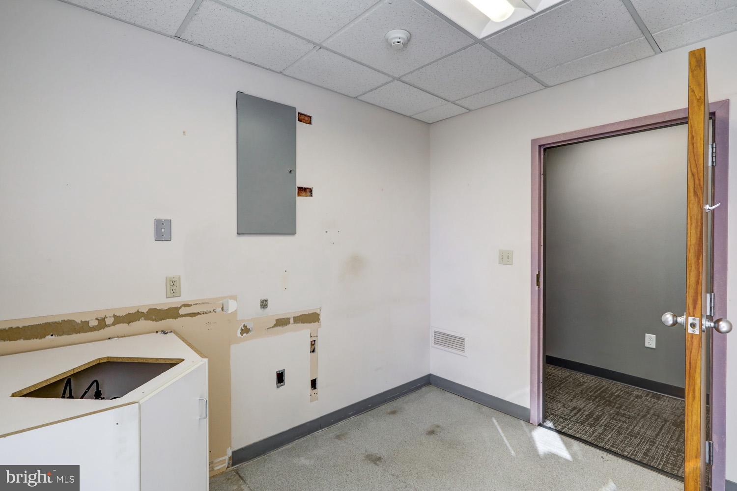 EAST HEMPFIELD TWP - Commercial Sale