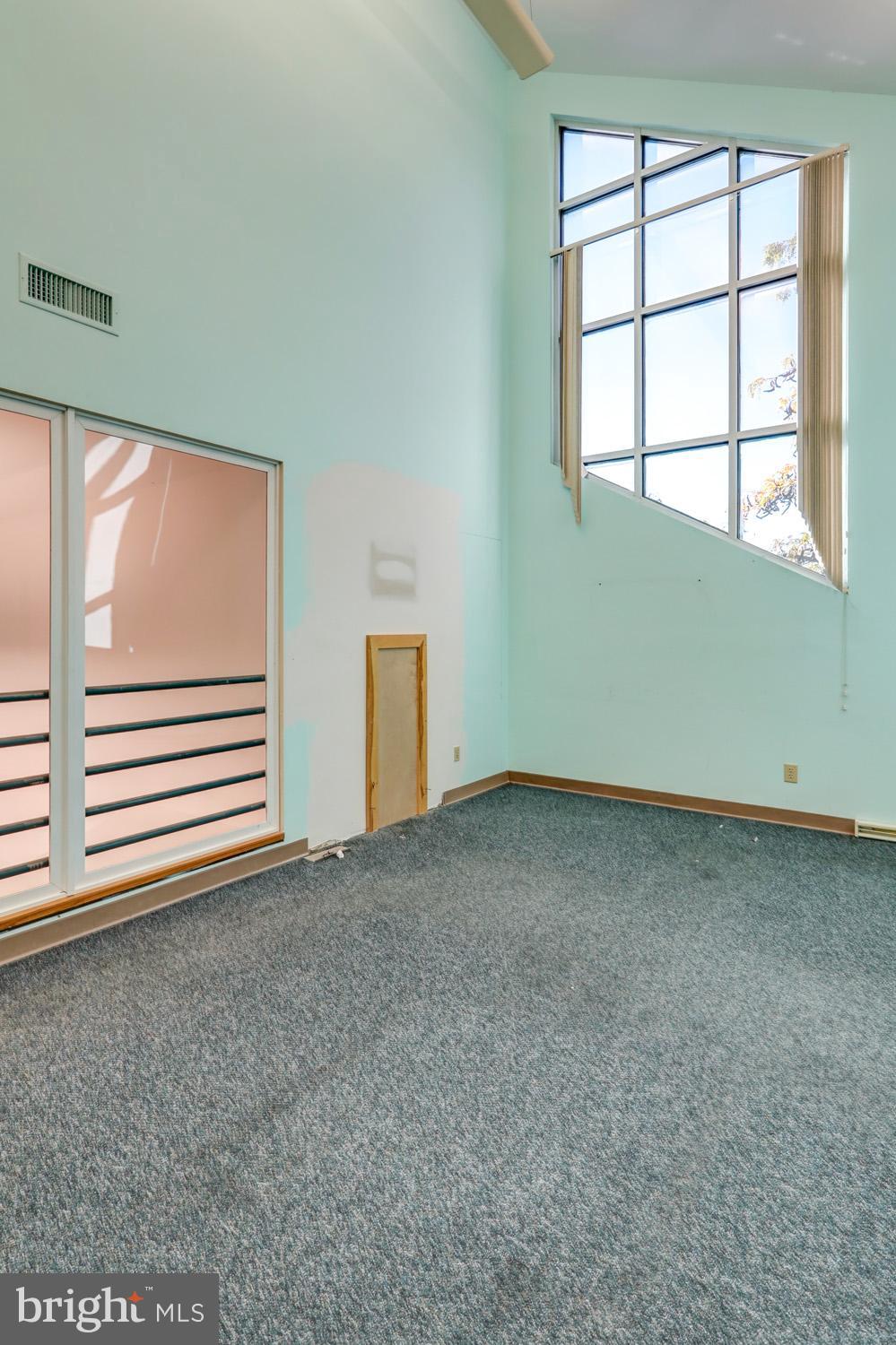 EAST HEMPFIELD TWP - Commercial Sale