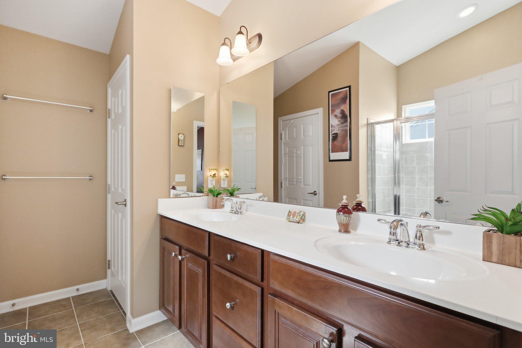 MADDEX FARM - Residential