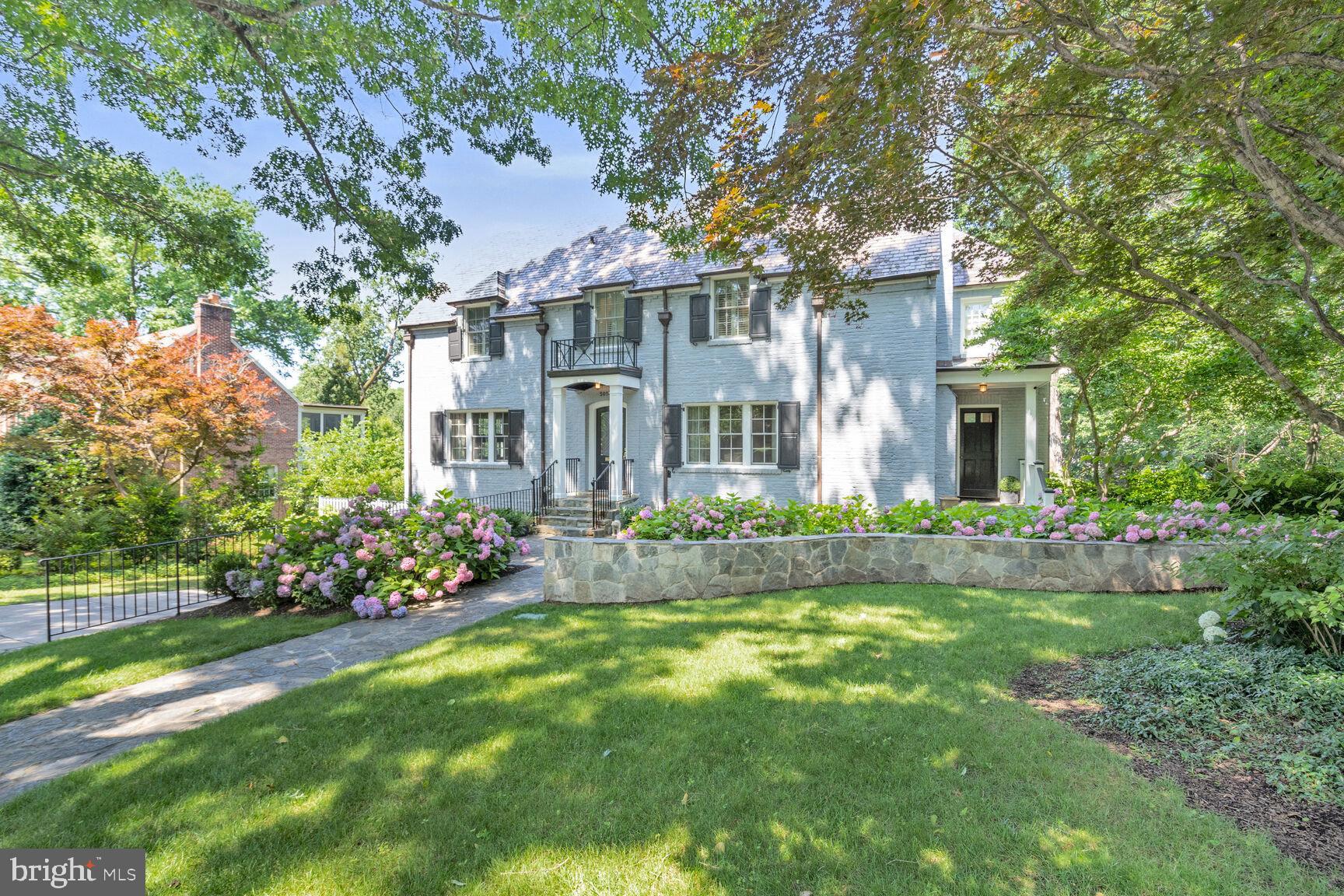 SPRING VALLEY - Residential