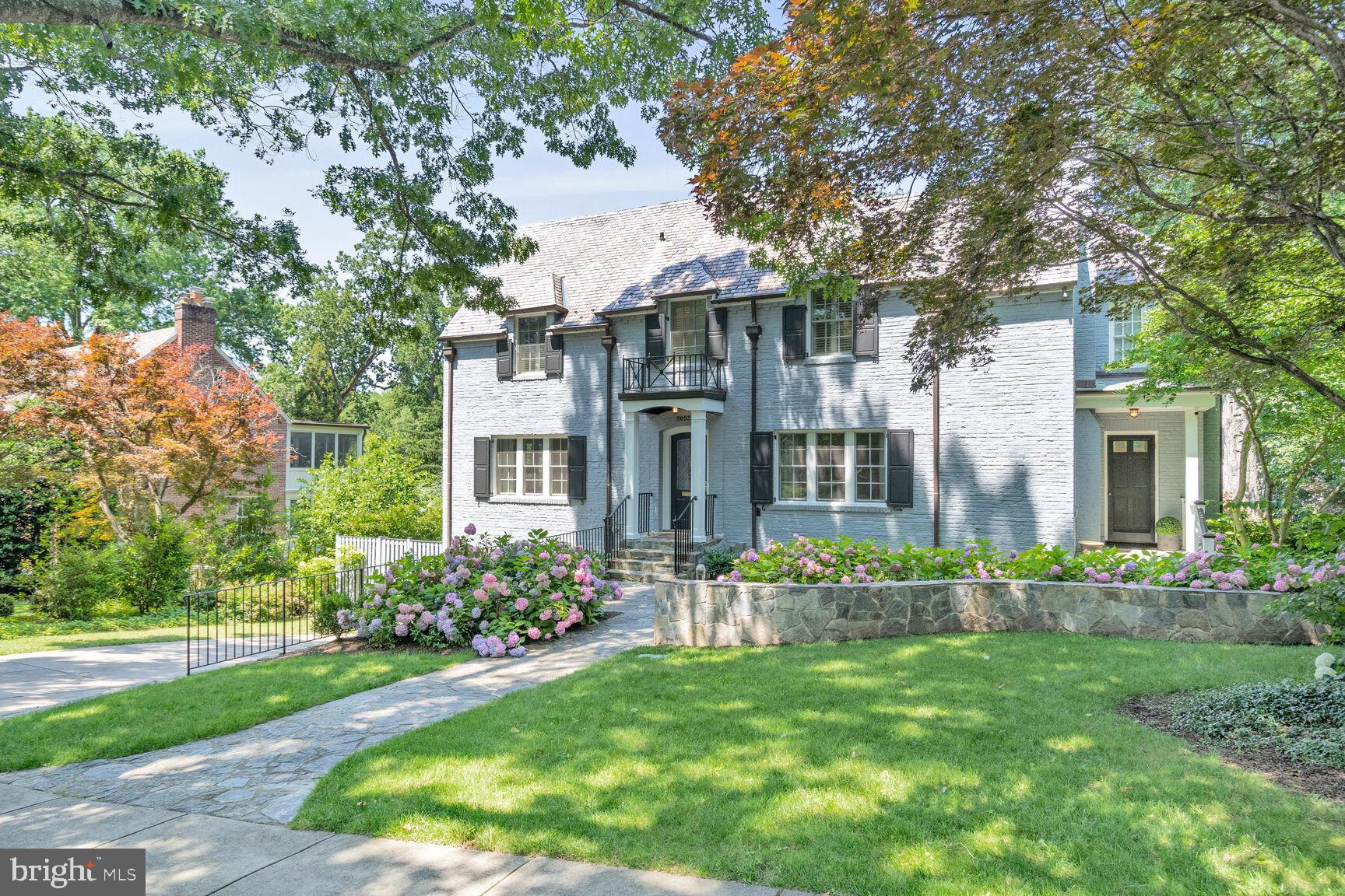 SPRING VALLEY - Residential