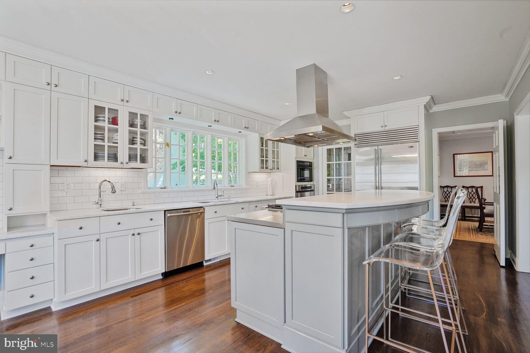 SPRING VALLEY - Residential