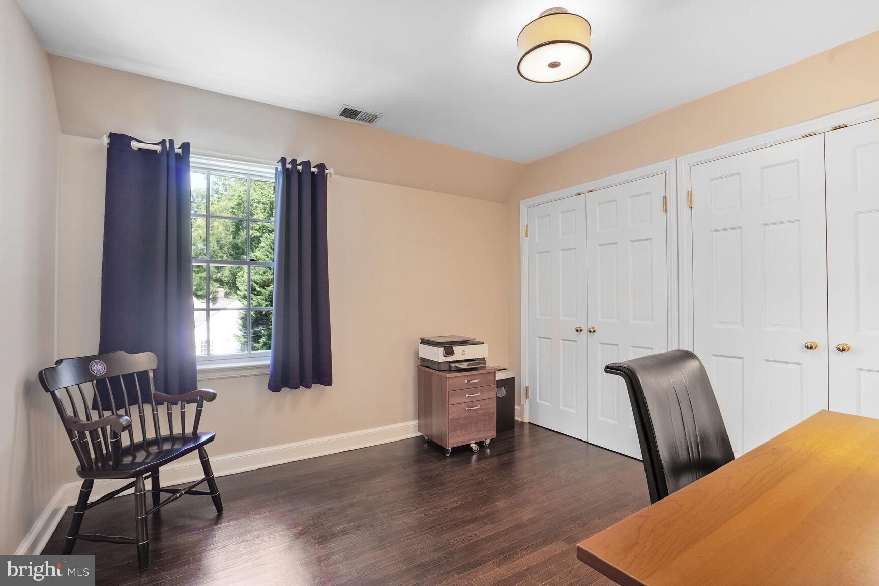 SPRING VALLEY - Residential