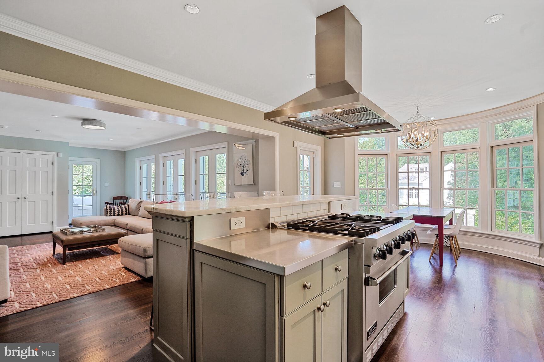 SPRING VALLEY - Residential
