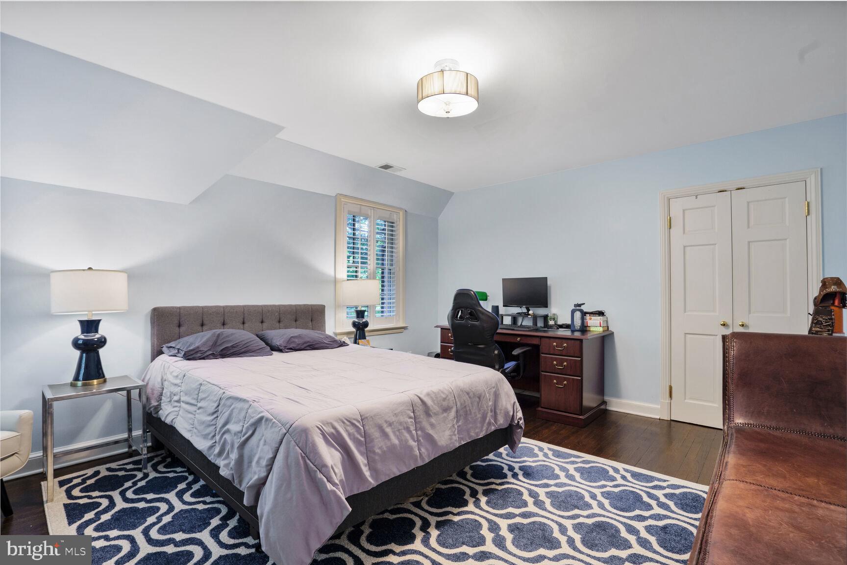SPRING VALLEY - Residential