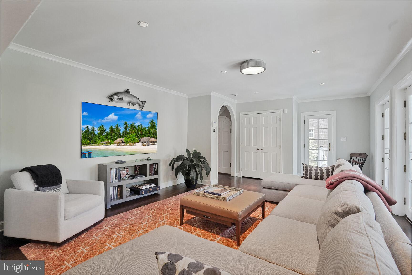 SPRING VALLEY - Residential