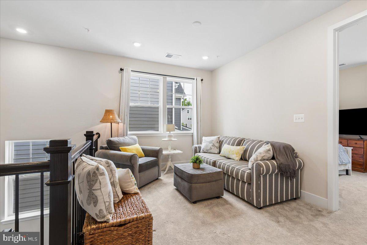 PARKSIDE PRESERVE - Residential