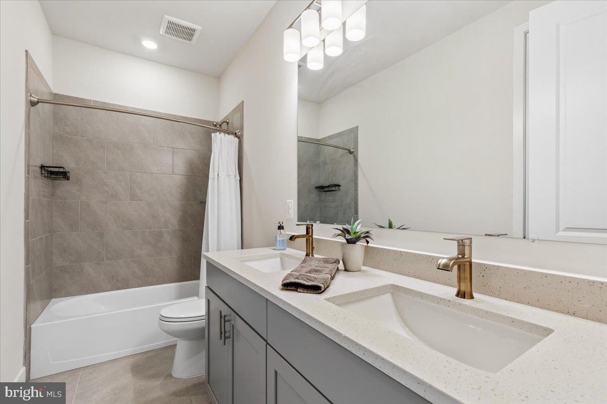 PARKSIDE PRESERVE - Residential